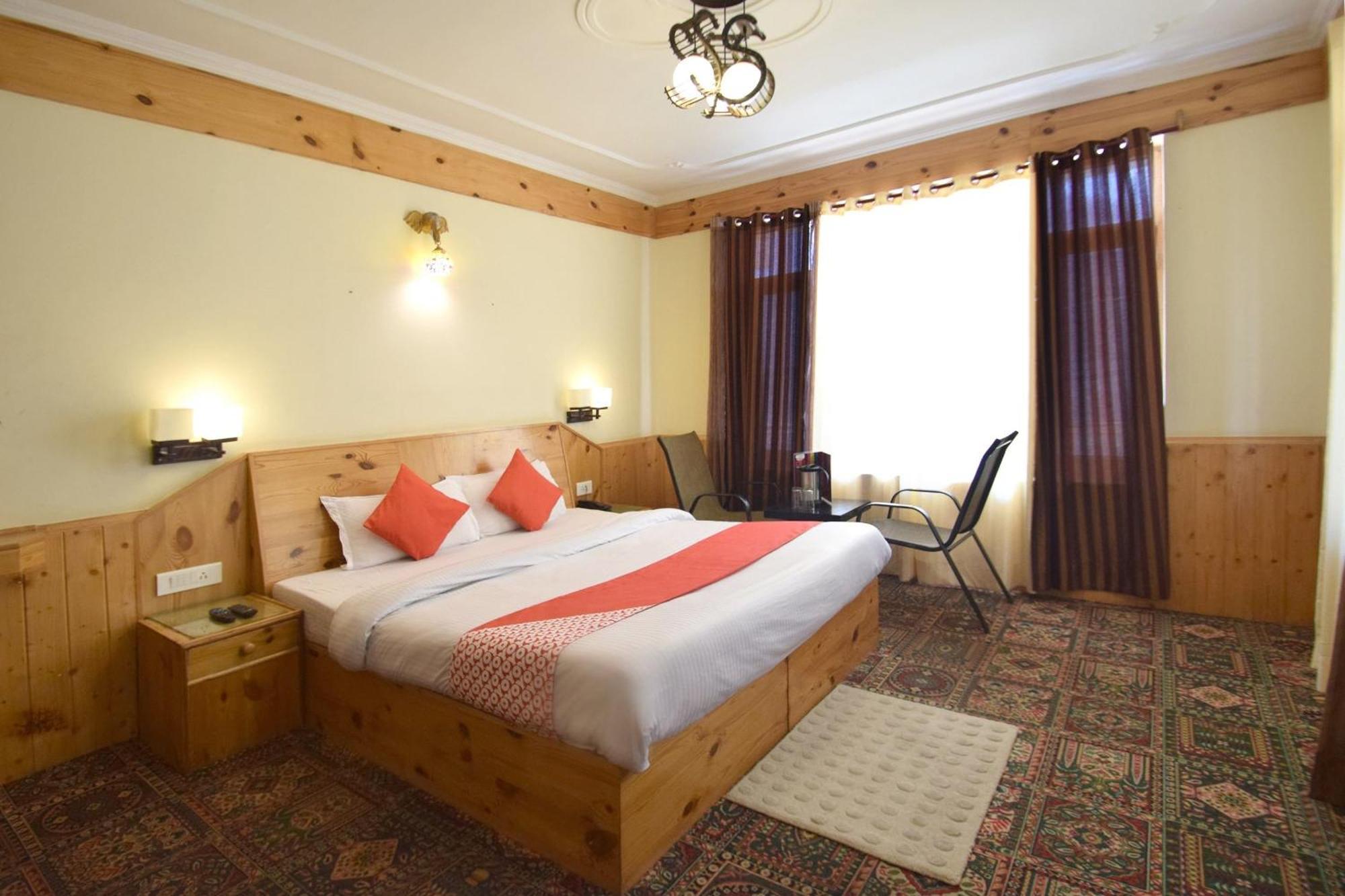 Hotel Oyo 1837 Hotel Golden Meadows Manali (Himachal Pradesh)