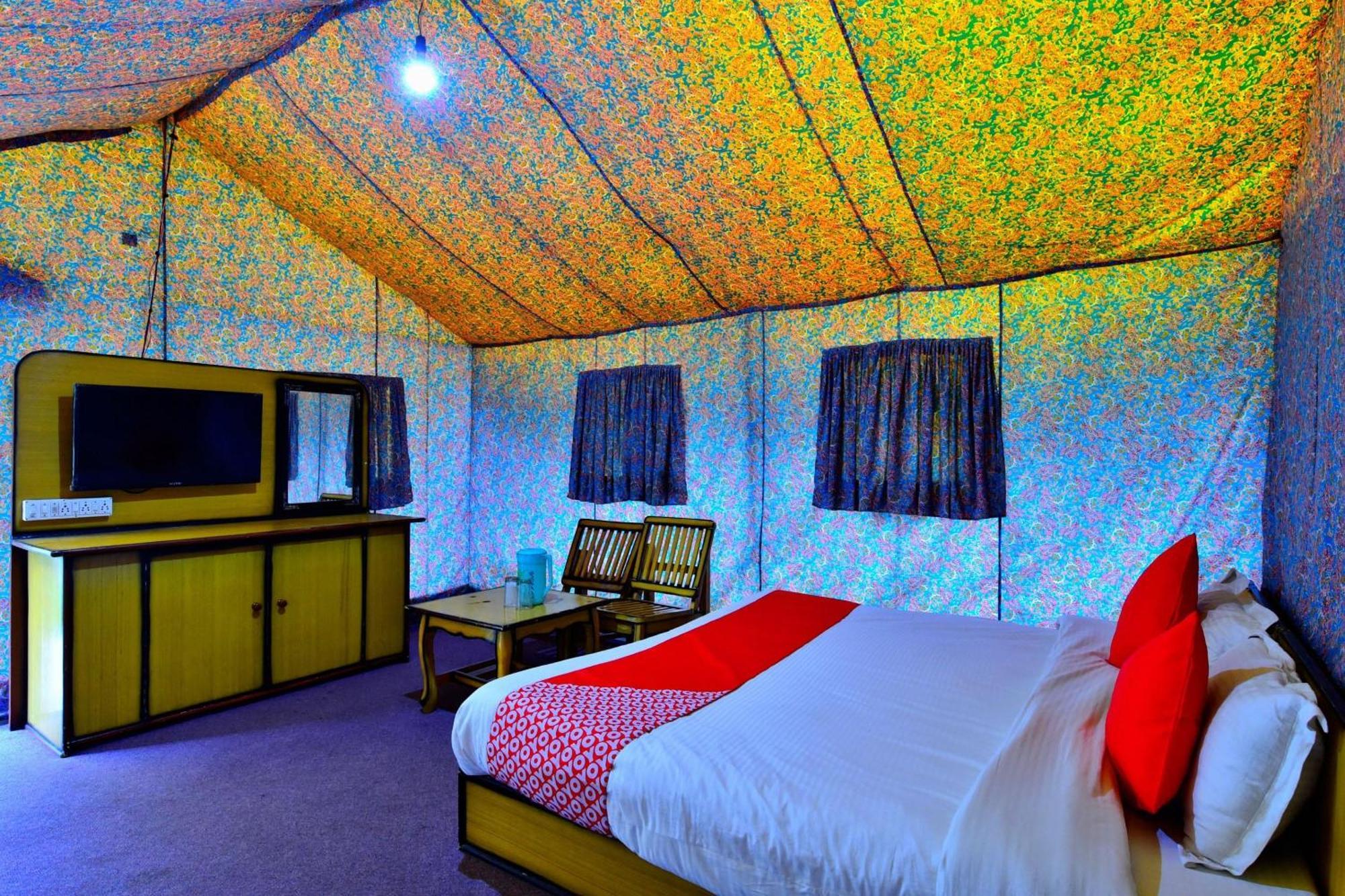 Hotel O Retro Valley *