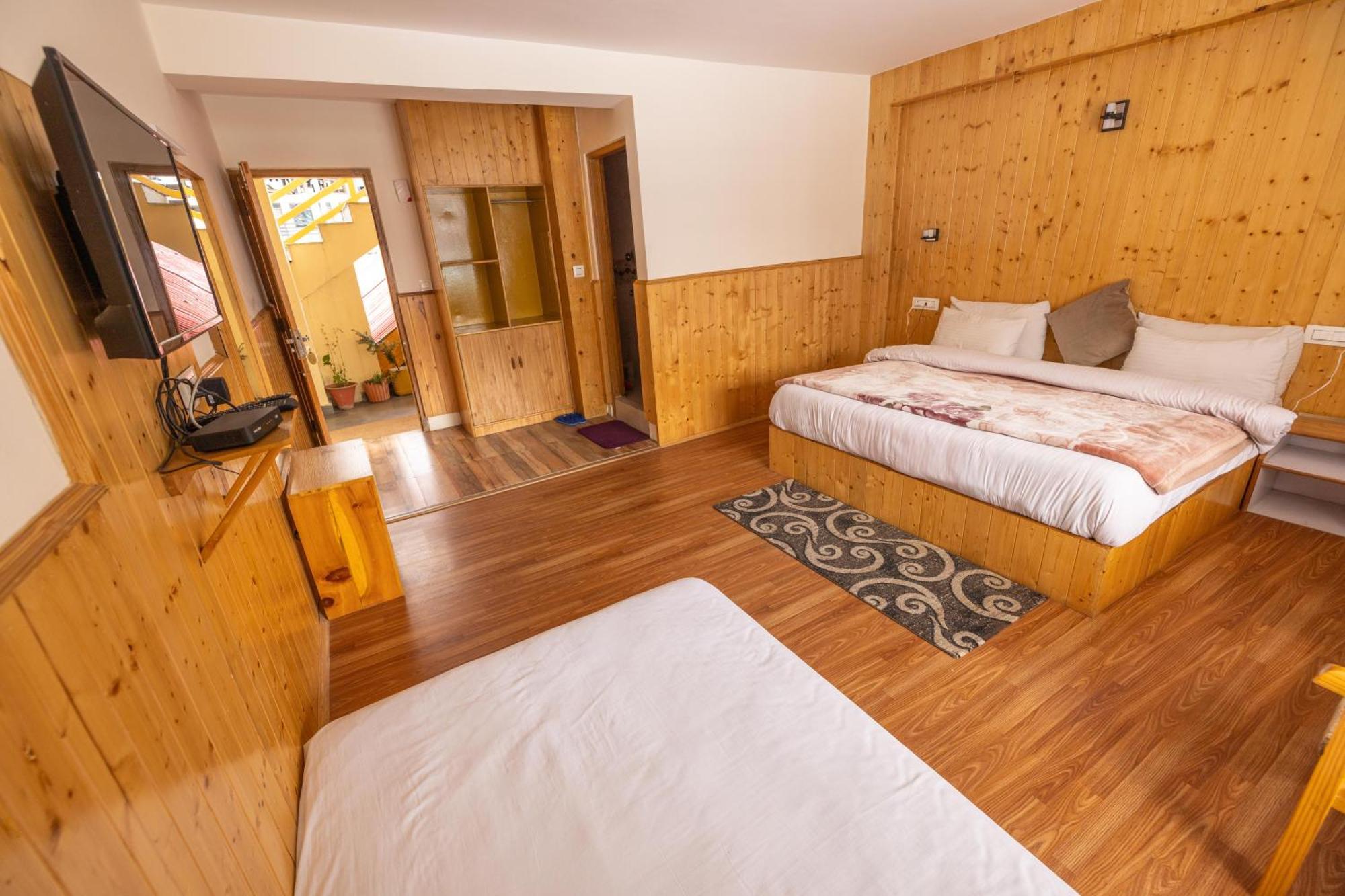 Adventure Valley Hotel 3*