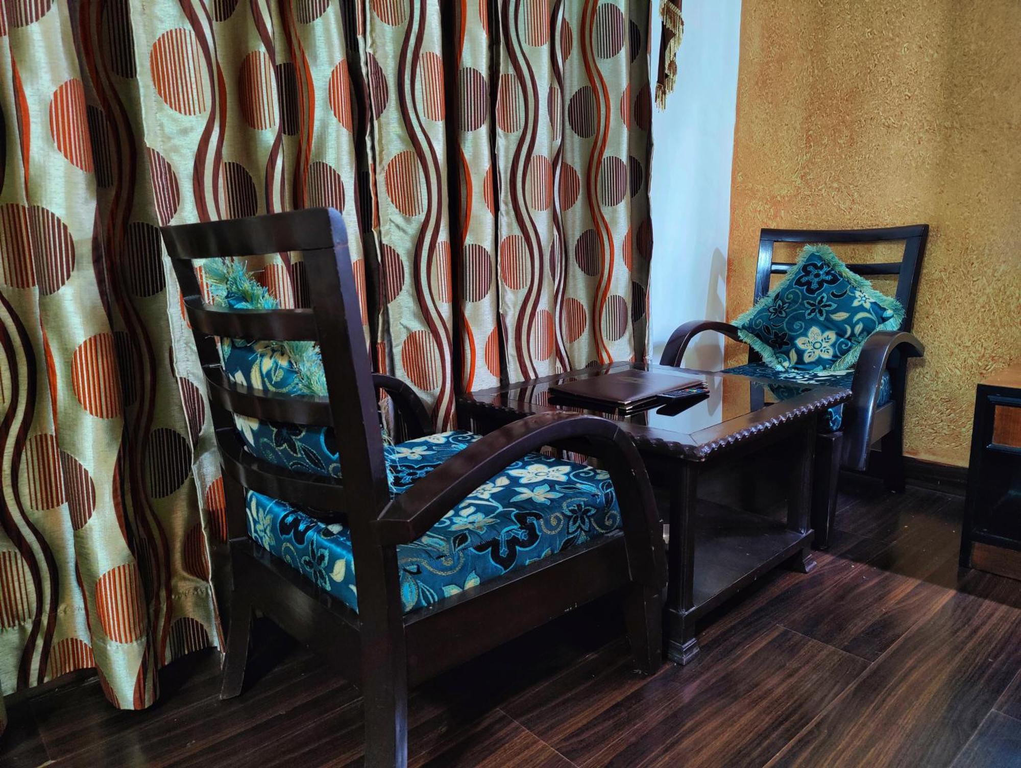 A Star Regency Near Mall Road