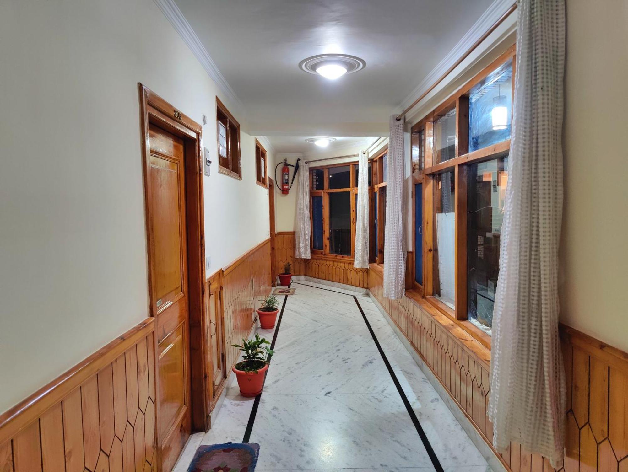 Hotel A Star Regency Near Mall Road