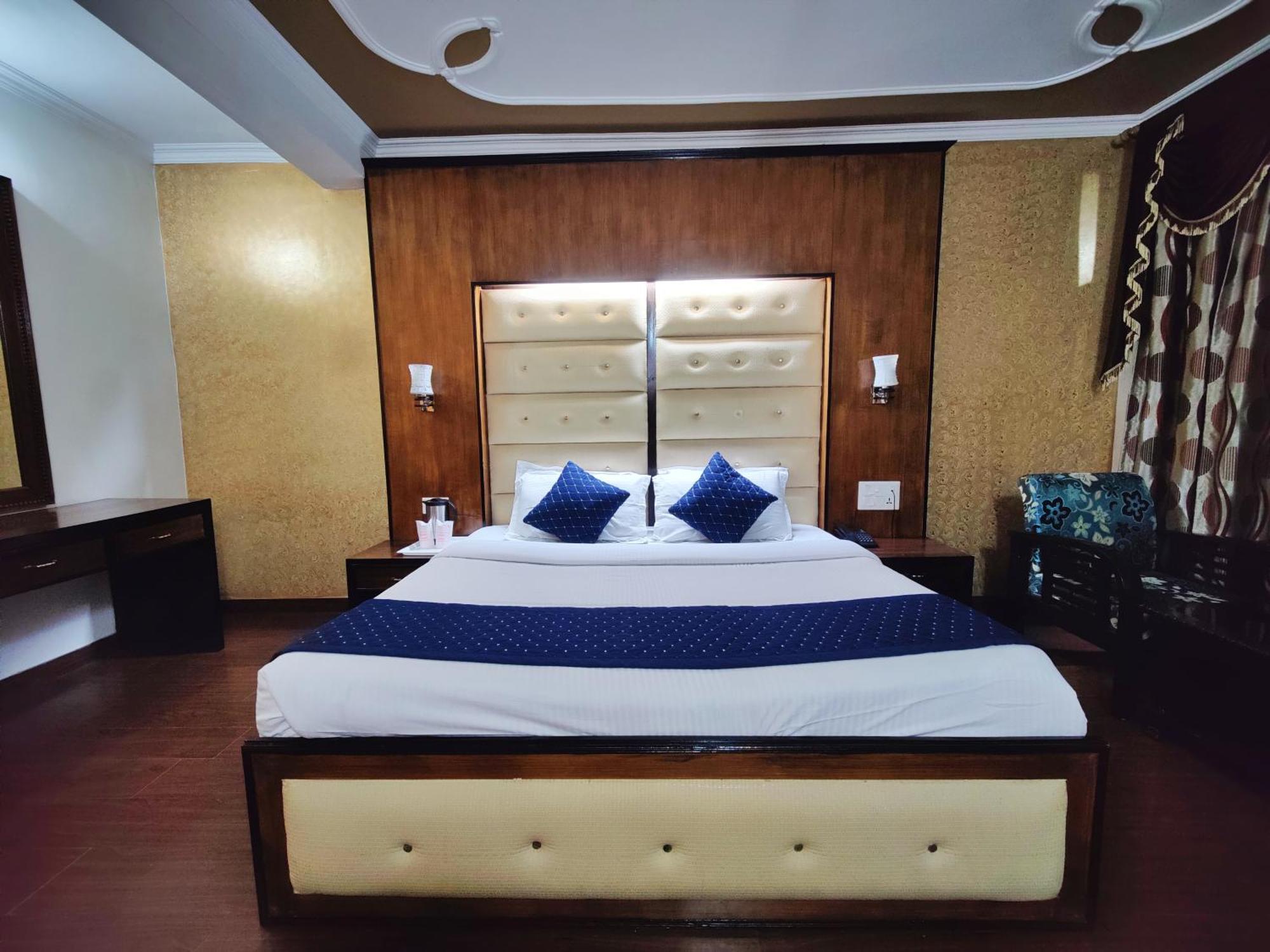 Hotel A Star Regency Near Mall Road Manali (Himachal Pradesh)