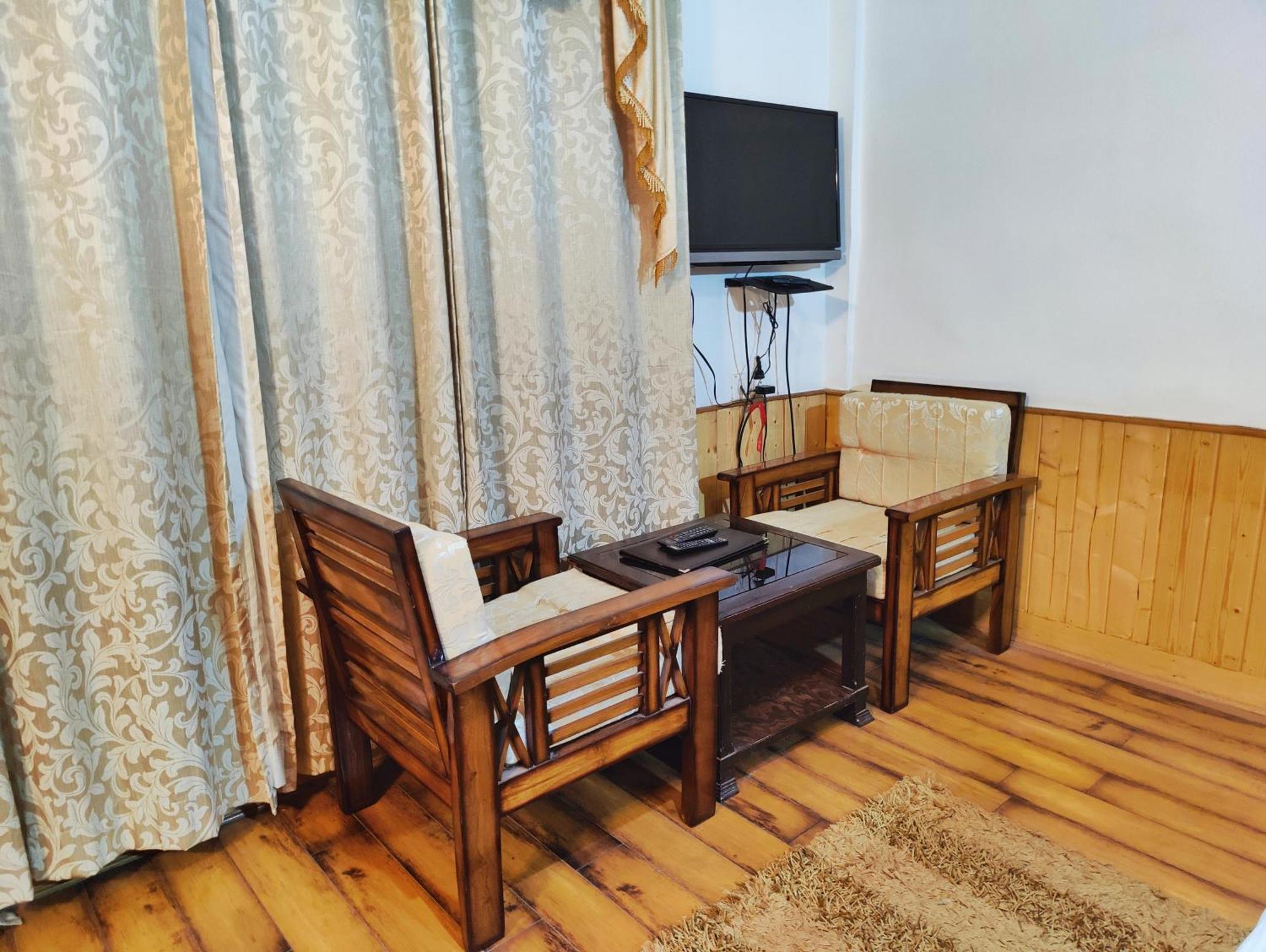 Hotel A Star Regency Near Mall Road Manali (Himachal Pradesh)