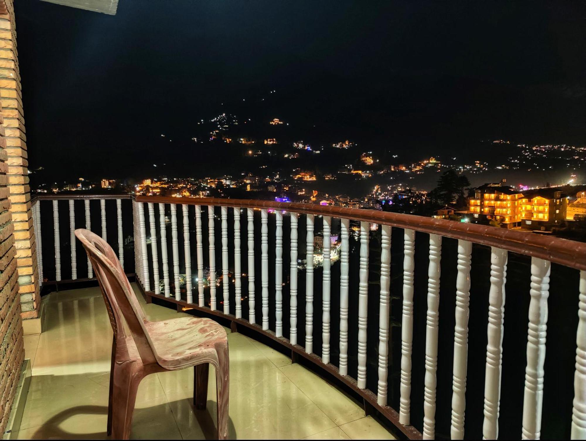 A Star Regency Near Mall Road Hotel 3*
