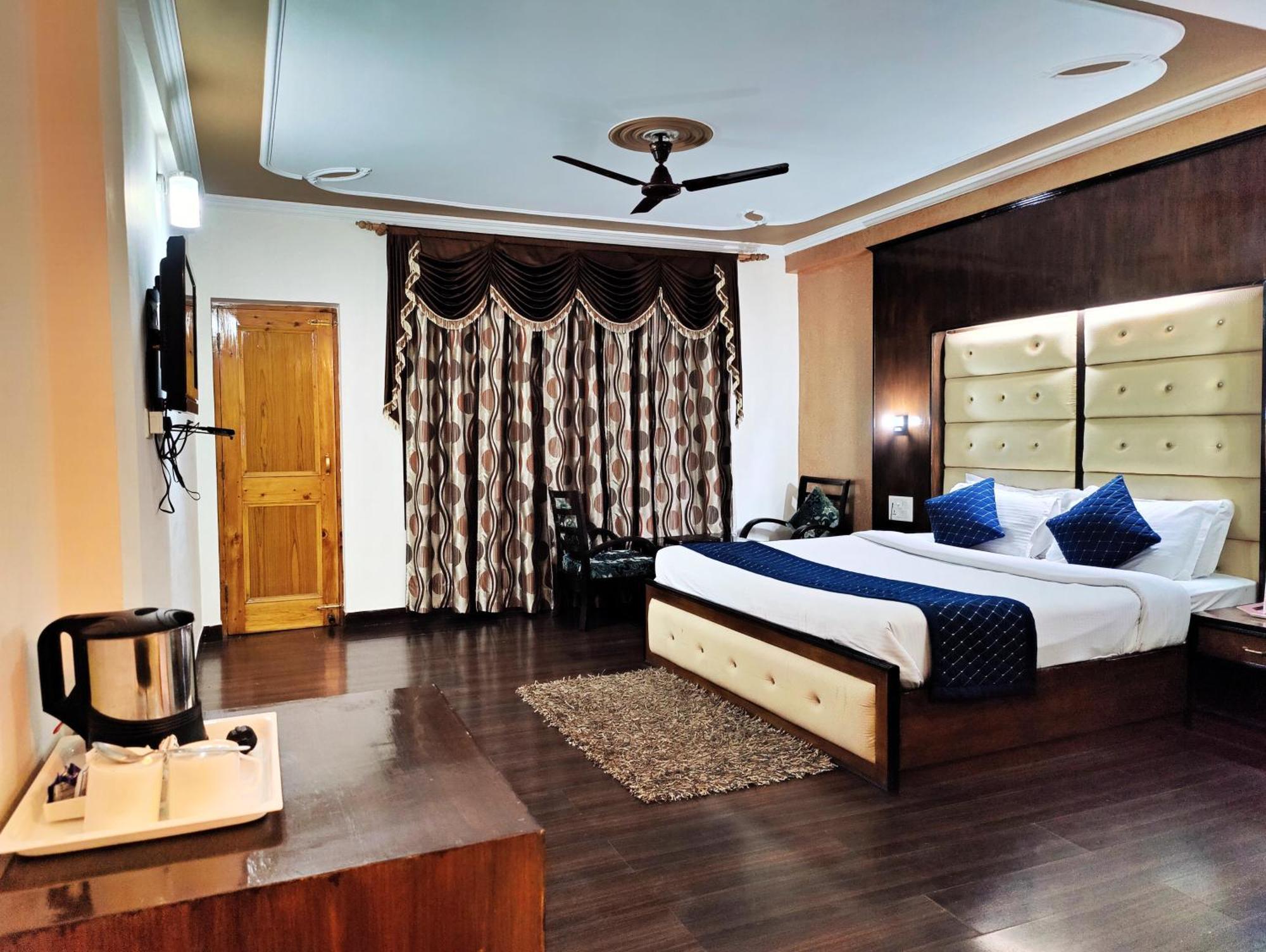 A Star Regency Near Mall Road Manali (Himachal Pradesh)