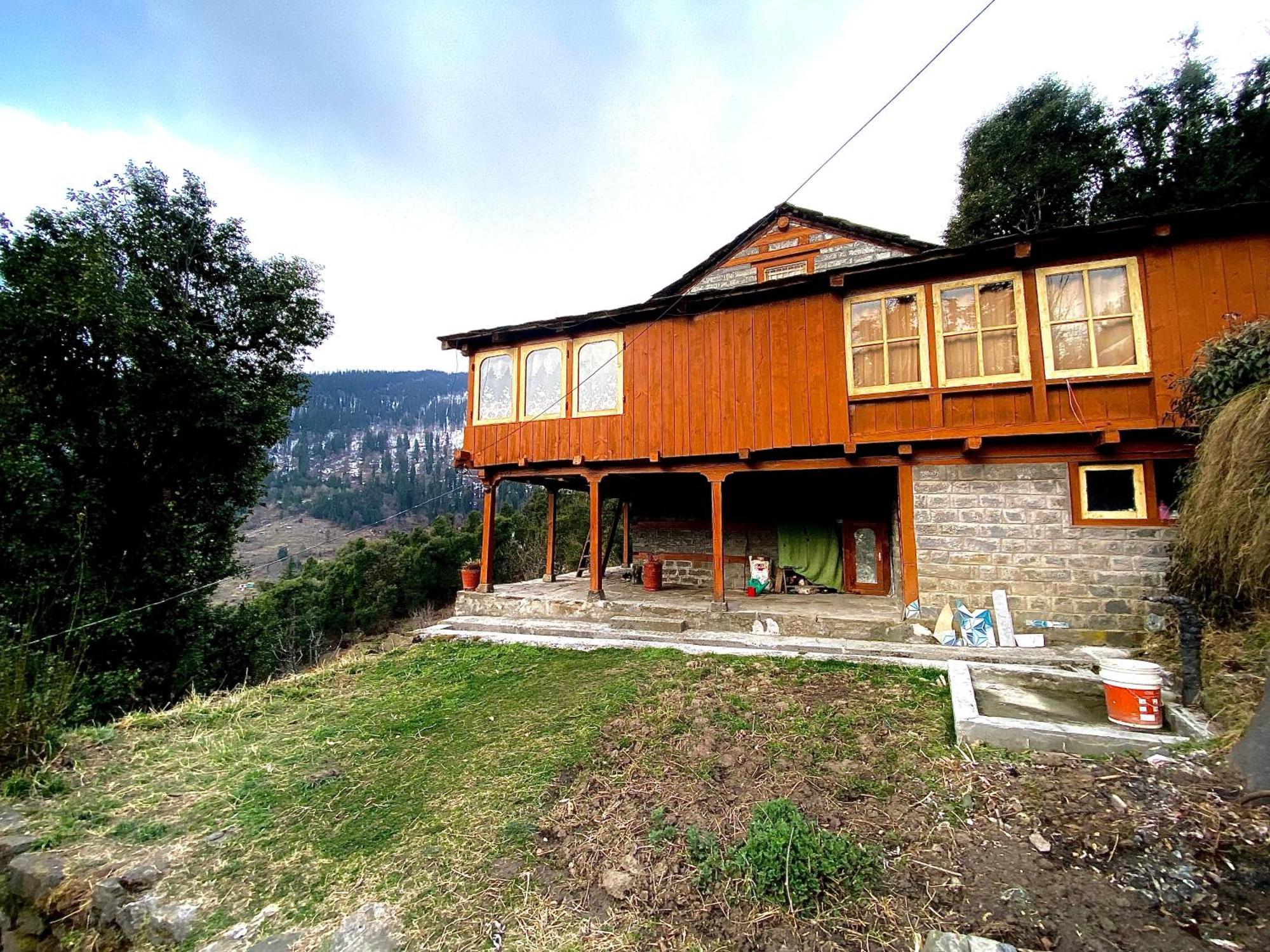 Homestay The Oakhurst Manali (Himachal Pradesh)