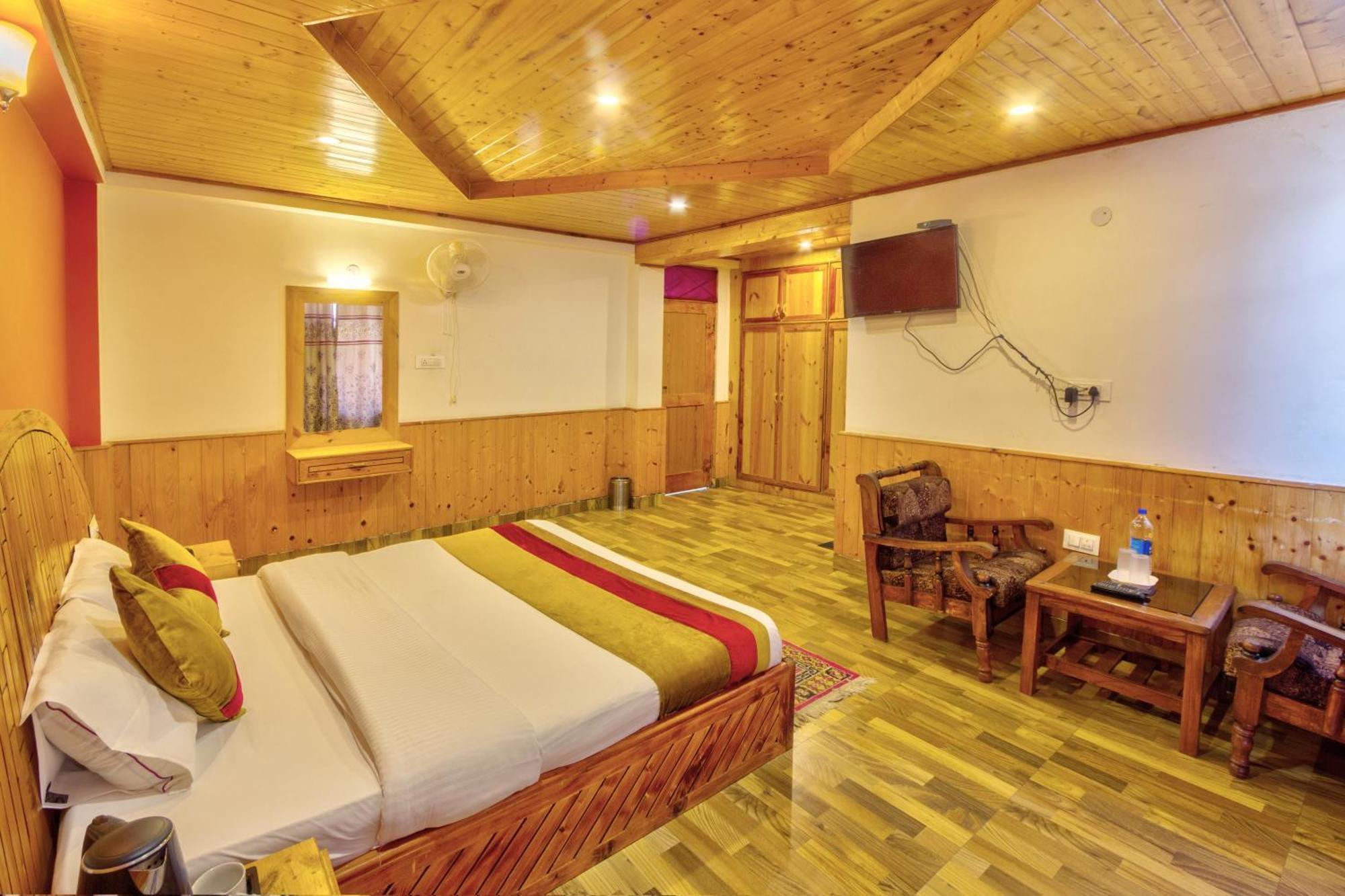 Shaina * Manali (Himachal Pradesh)