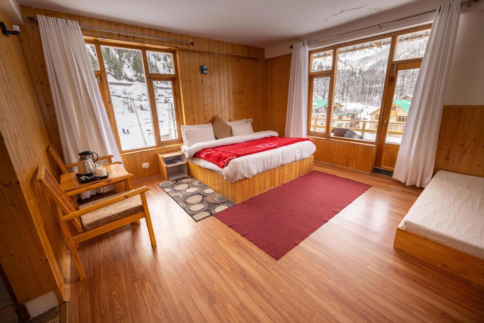 Adventure Valley Hotel Manali (Himachal Pradesh)