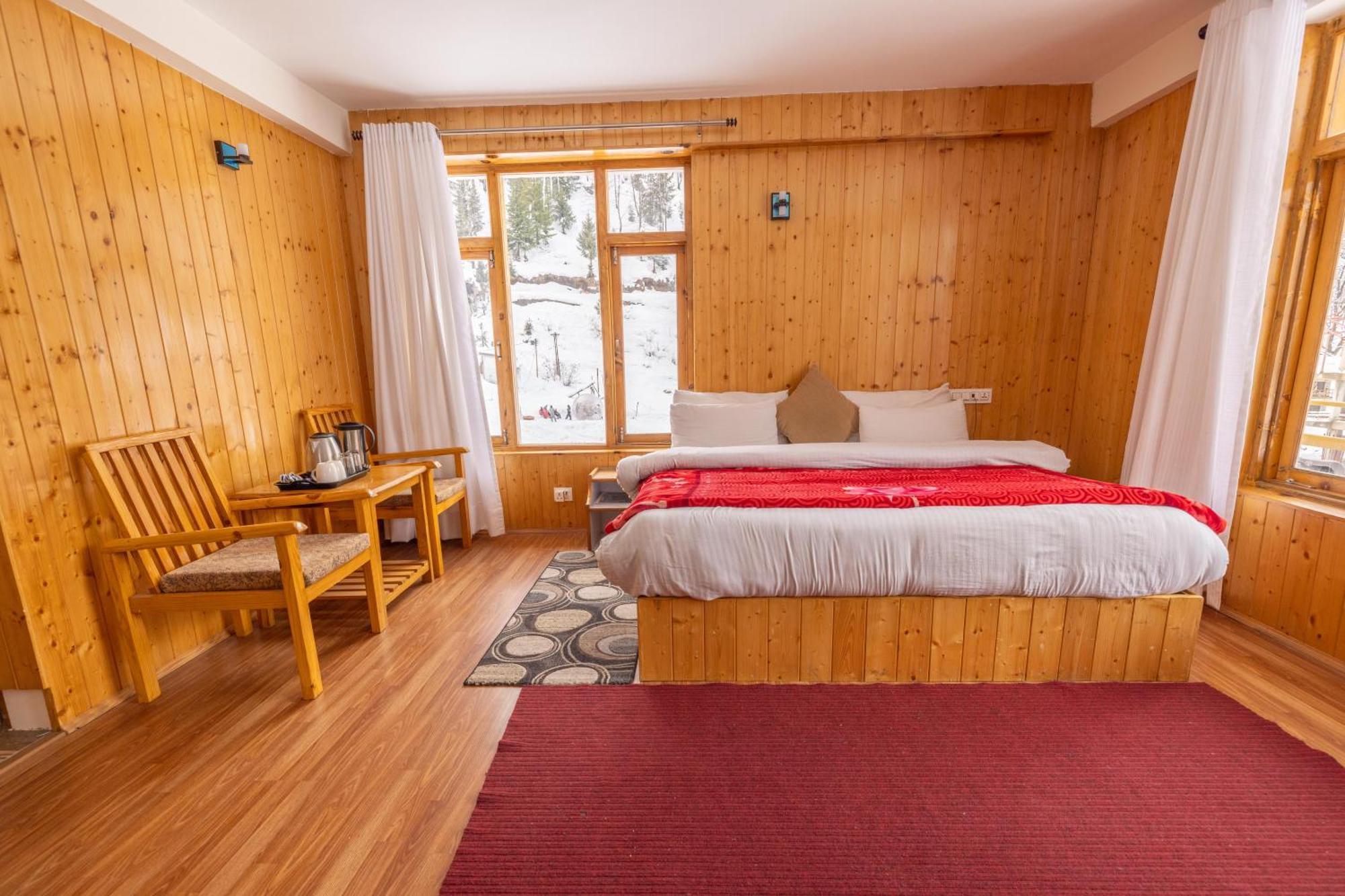 Adventure Valley Hotel Manali (Himachal Pradesh)