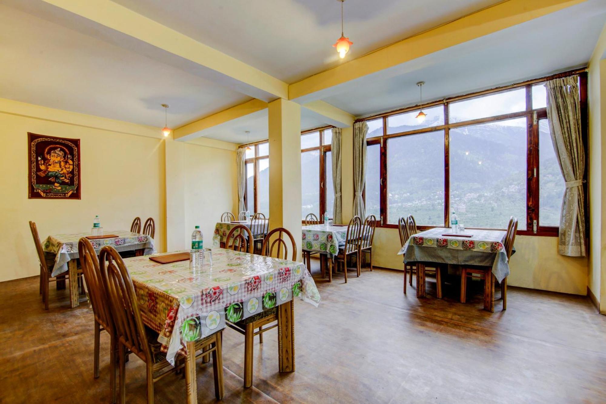 O New Vashisht View Hotel