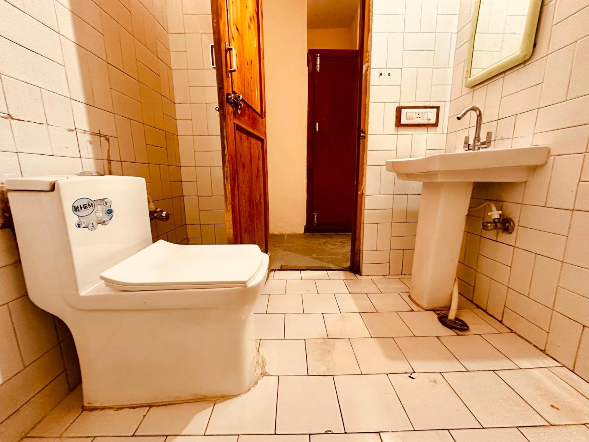 Kanchan Classic Hotel 3*