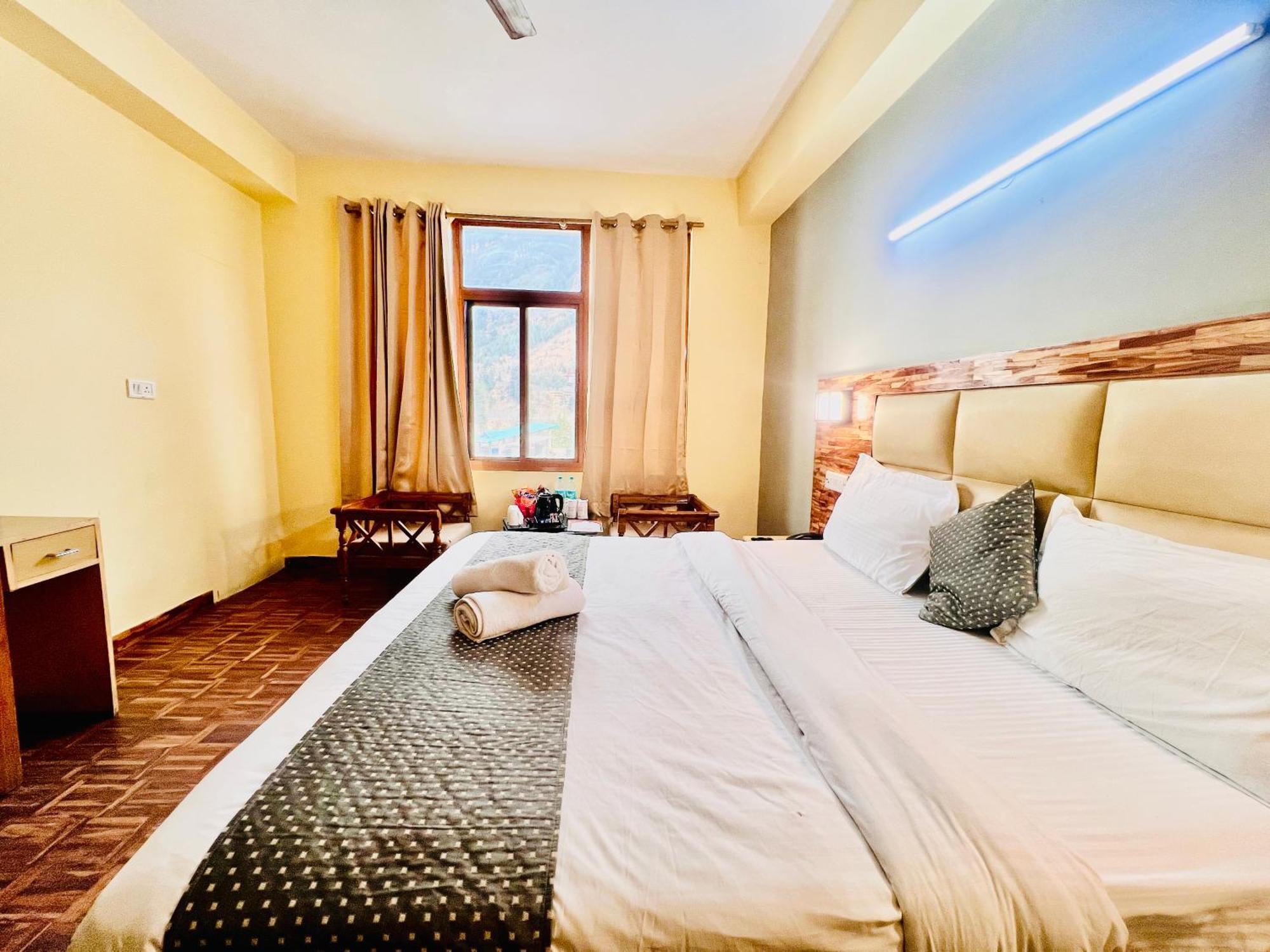 Kalinga's - Majestic Mountain View 4*