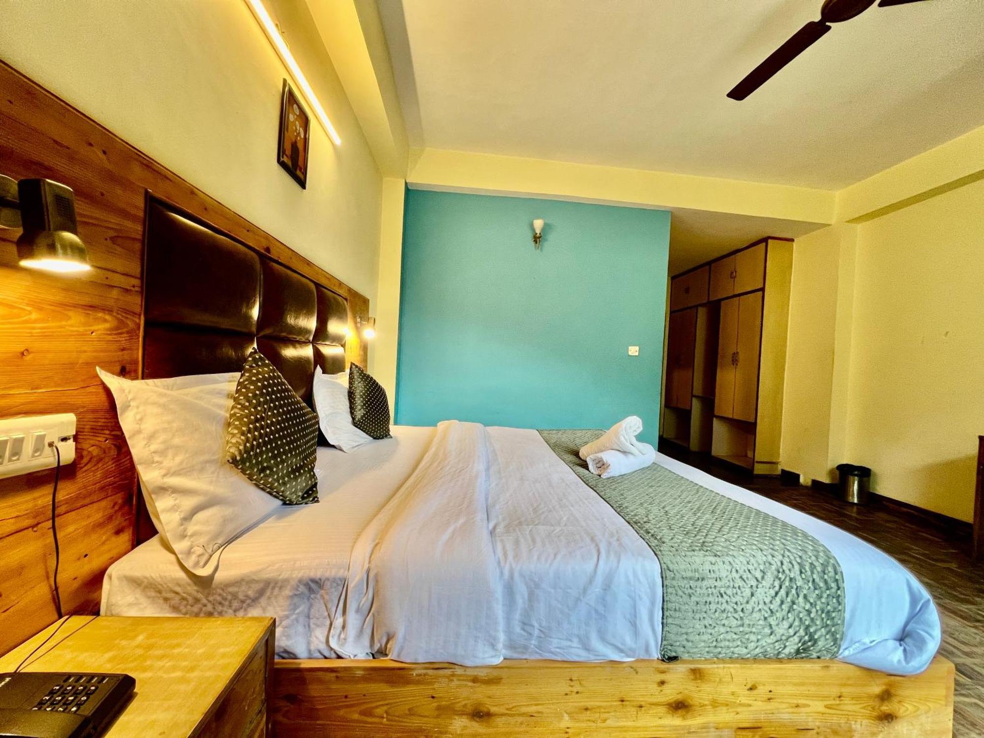 Kalinga's - Majestic Mountain View Manali (Himachal Pradesh)