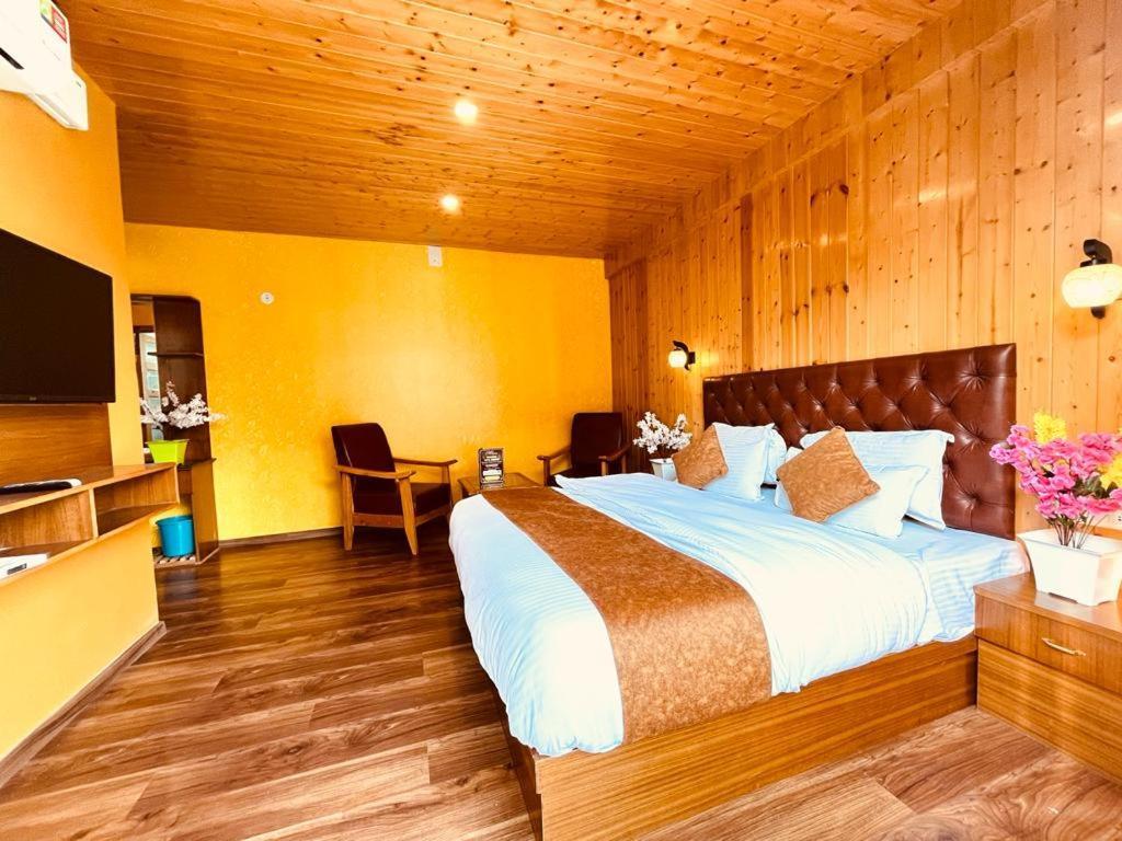 Vista - Centrally Heated ! Air Cooled ! - Managed By The Four Season ! Close To Mall Road 3*