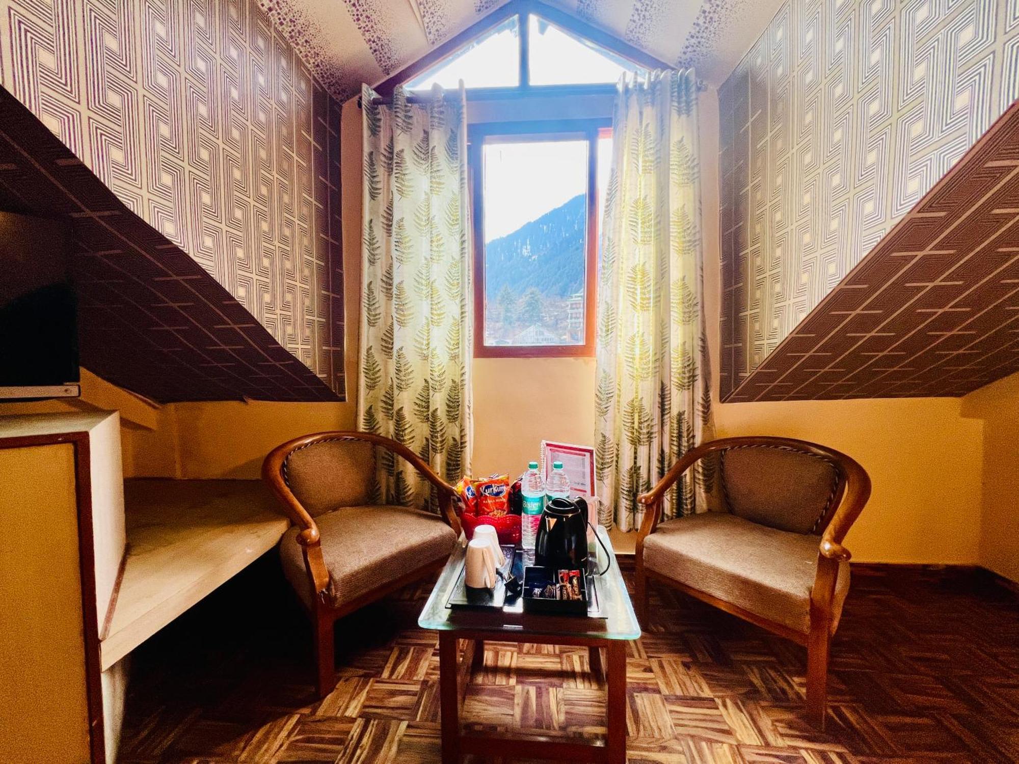 Kalinga's - Majestic Mountain View
