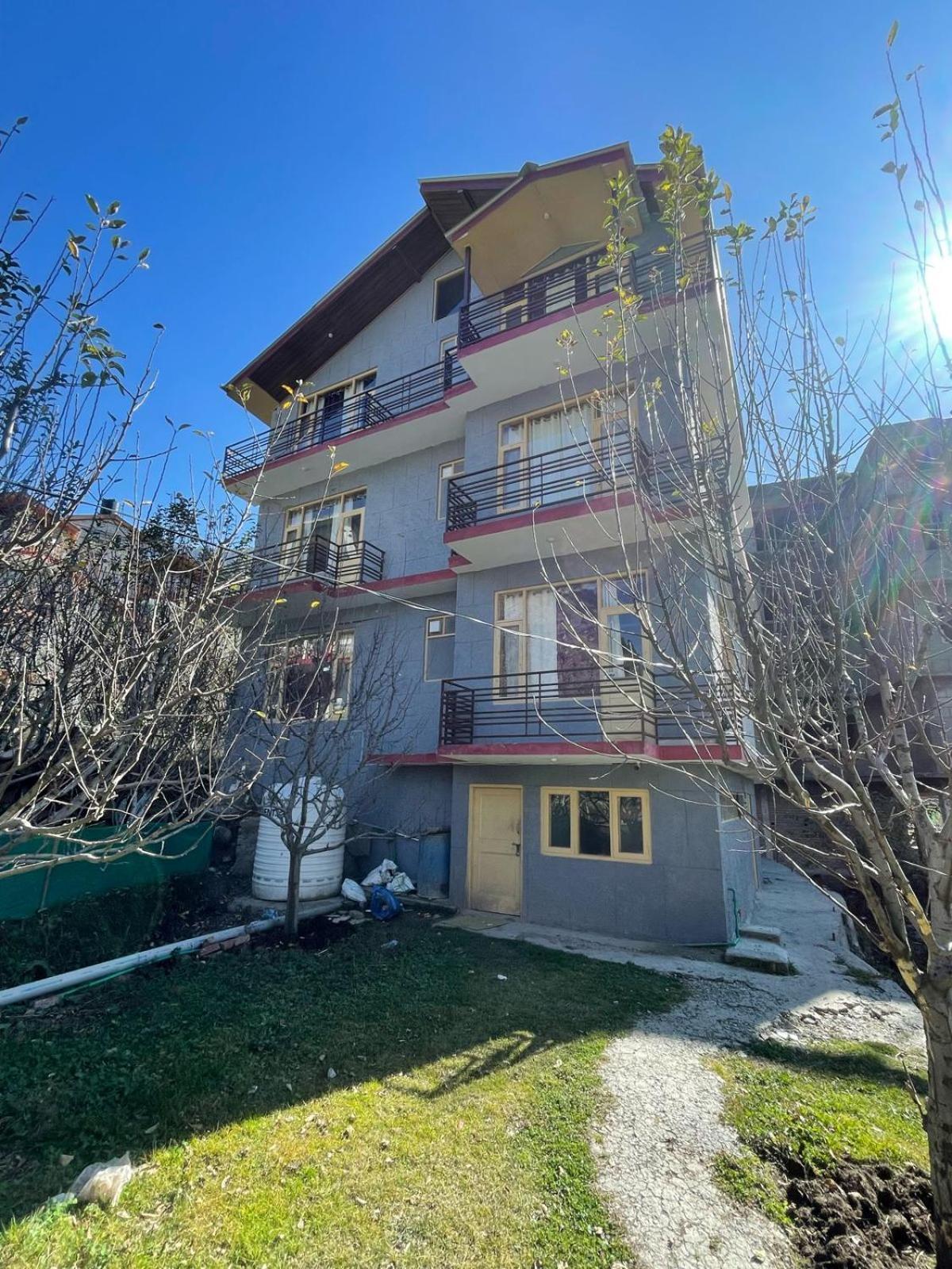 Hotel Rajhans Resorts