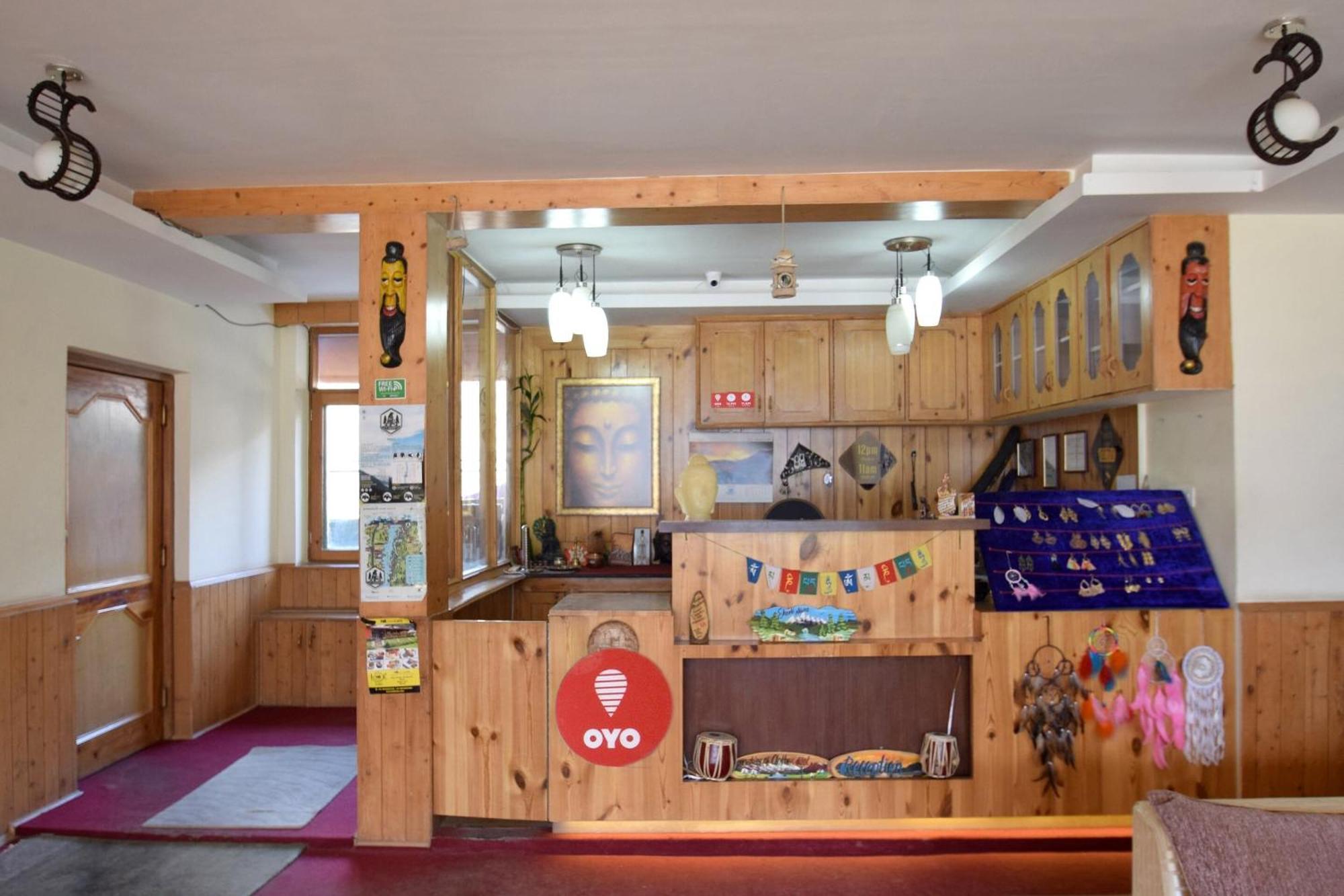 Oyo 1837 Hotel Golden Meadows Hotel