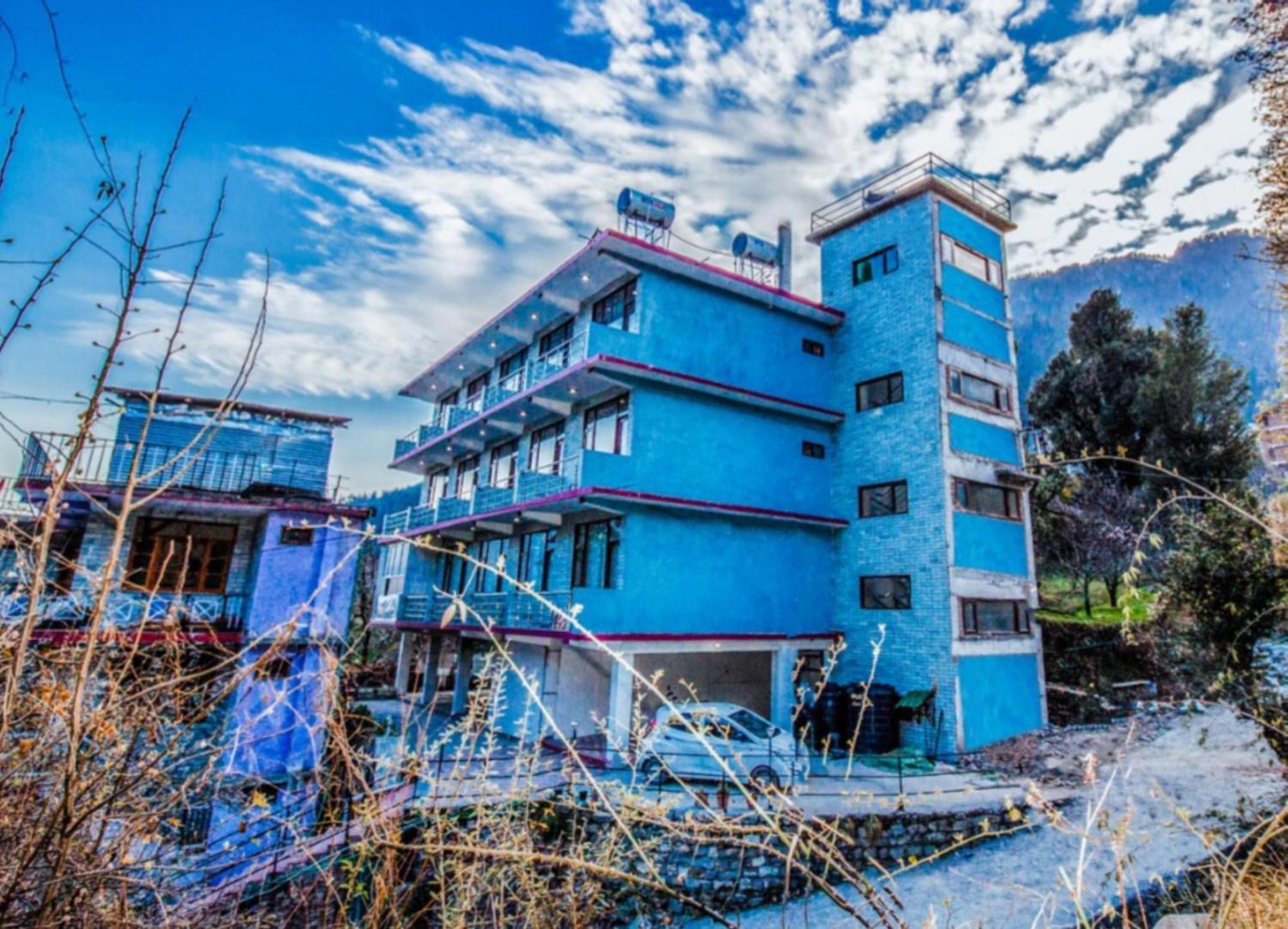 Goroomgo Saras - Near Hadimba Devi Temple - All Attached Balcony With Mountain View - Parking Facilities & Spacious 3* Manali (Himachal Pradesh)