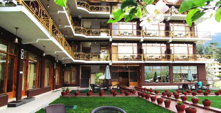 Hotel Snow Peak Retreat Manali (Himachal Pradesh)