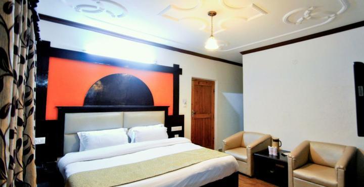 Himgiri Hotel