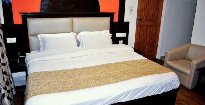 Himgiri Hotel