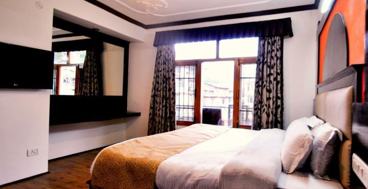 Hotel Himgiri Manali (Himachal Pradesh)