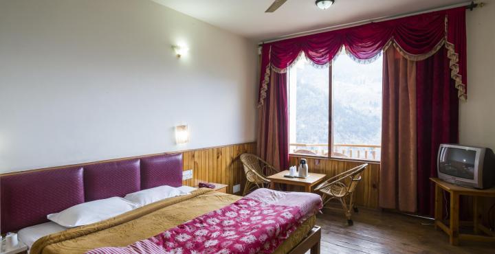 Sarthak Resorts-reside In Nature With View, 9 Kms From Mall Road Resort
