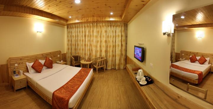 The Holiday & Cottages, Hotel 4*