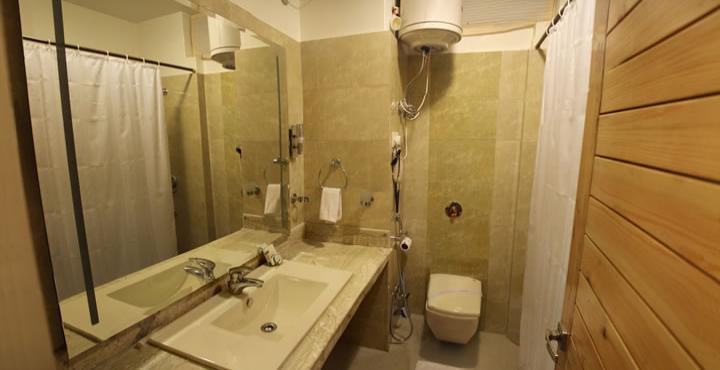 Hotel The Holiday & Cottages,