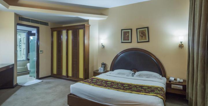 The River Crescent Hotel 4*