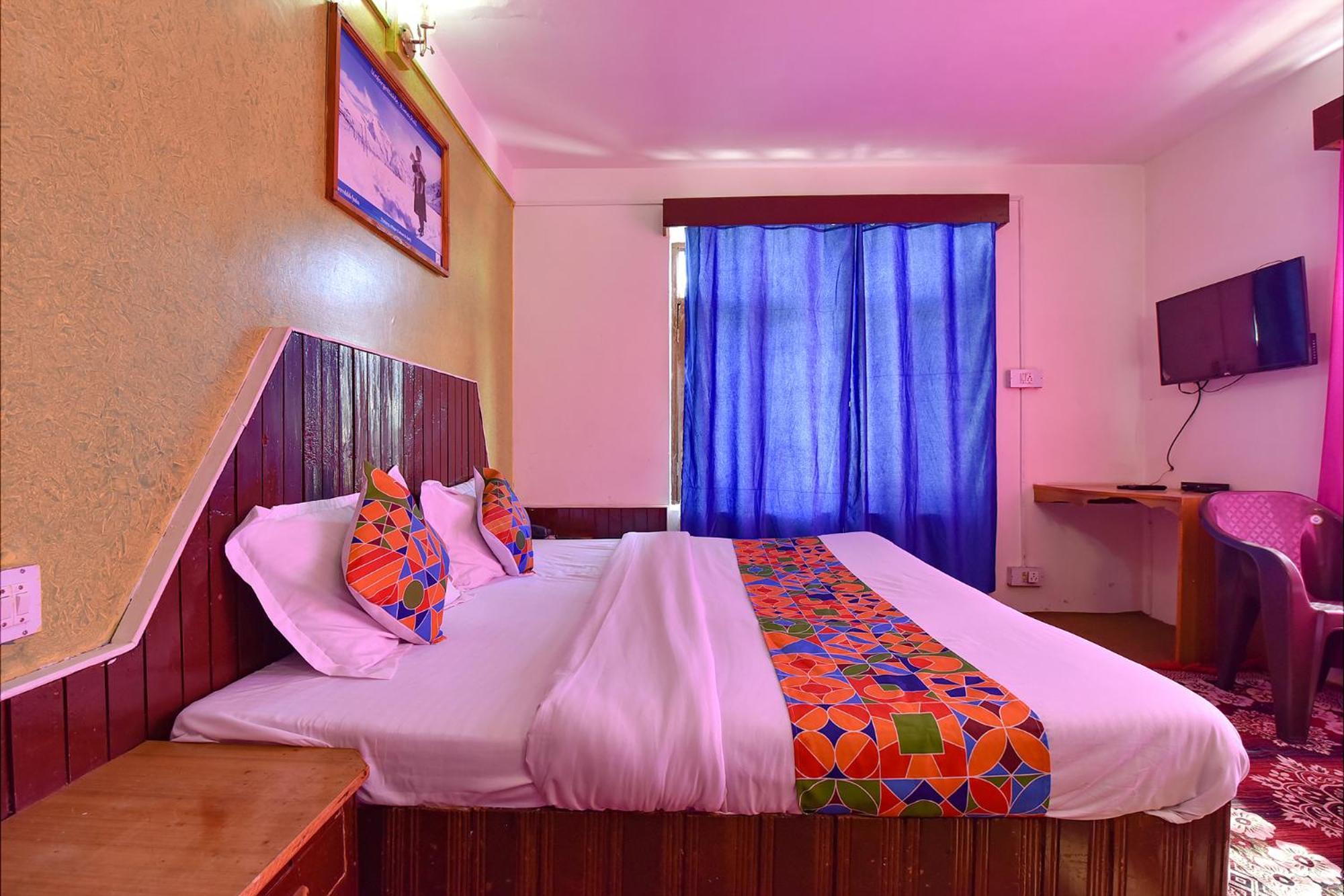 Hotel Fabexpress Mountain 2*