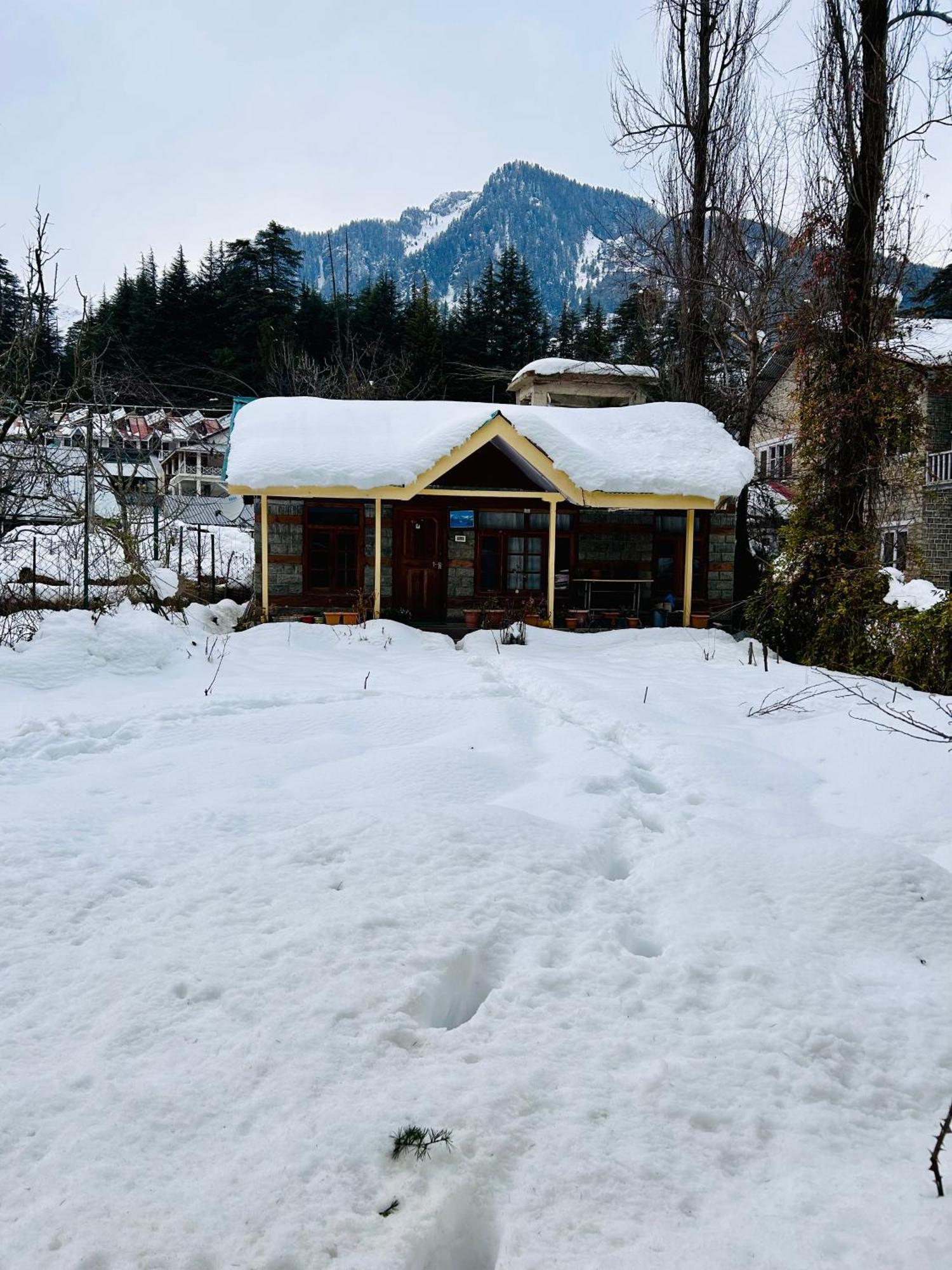Hotel Devi Dayar Manali (Himachal Pradesh)