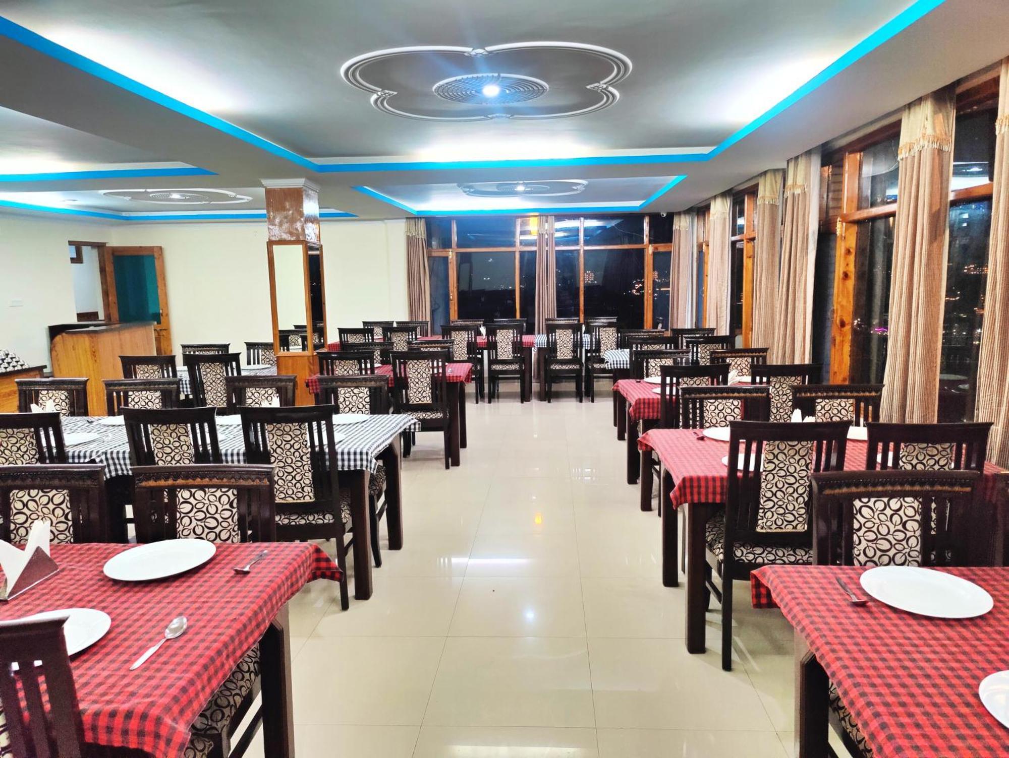 Hotel A Star Regency Near Mall Road