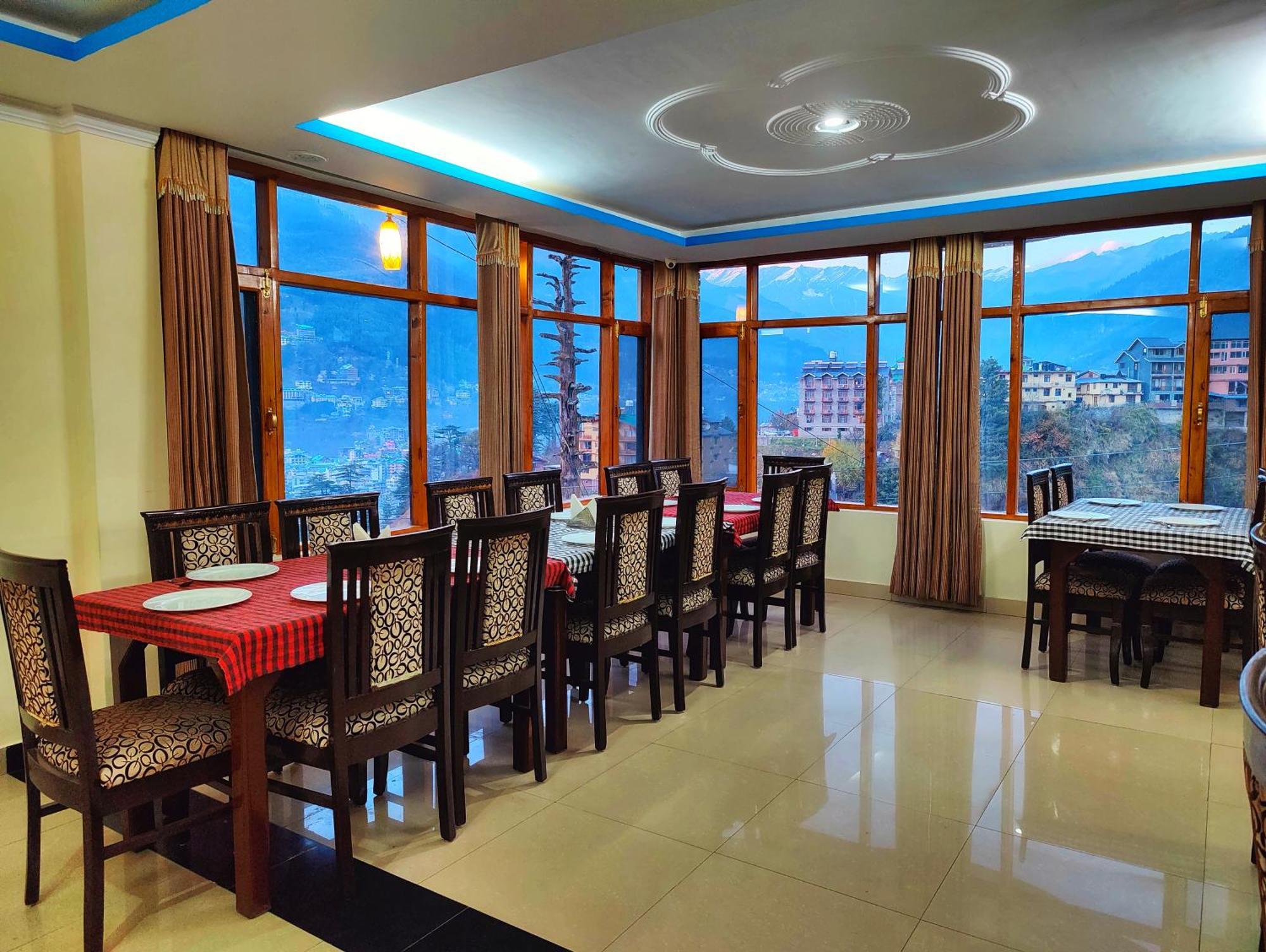 A Star Regency Near Mall Road Hotel Manali (Himachal Pradesh)