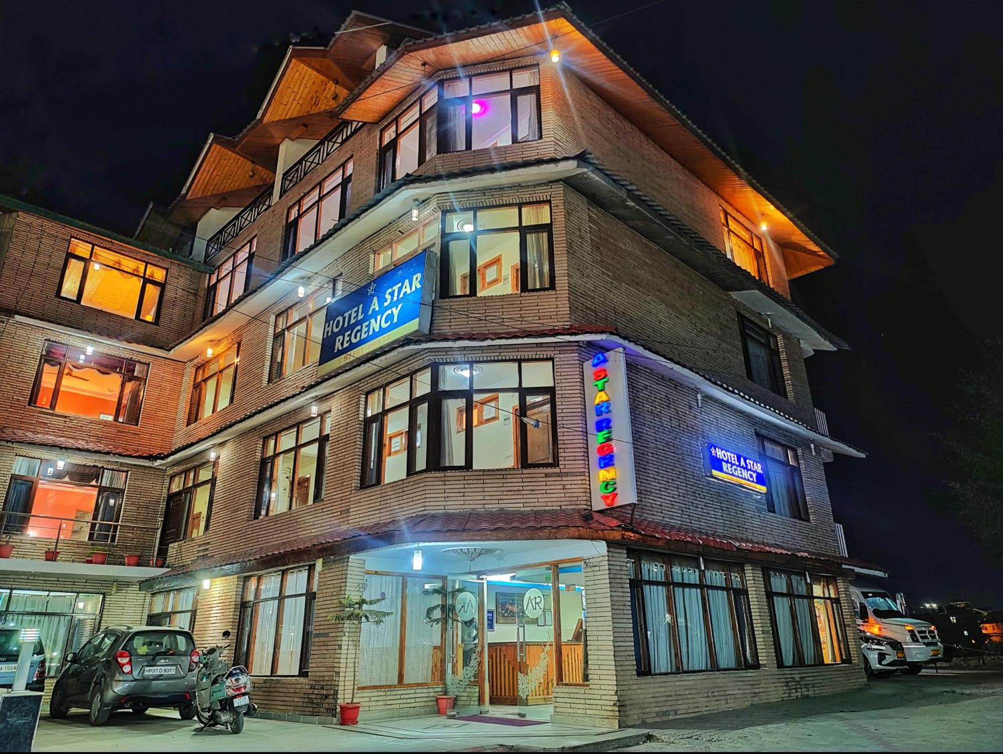 A Star Regency Near Mall Road Hotel