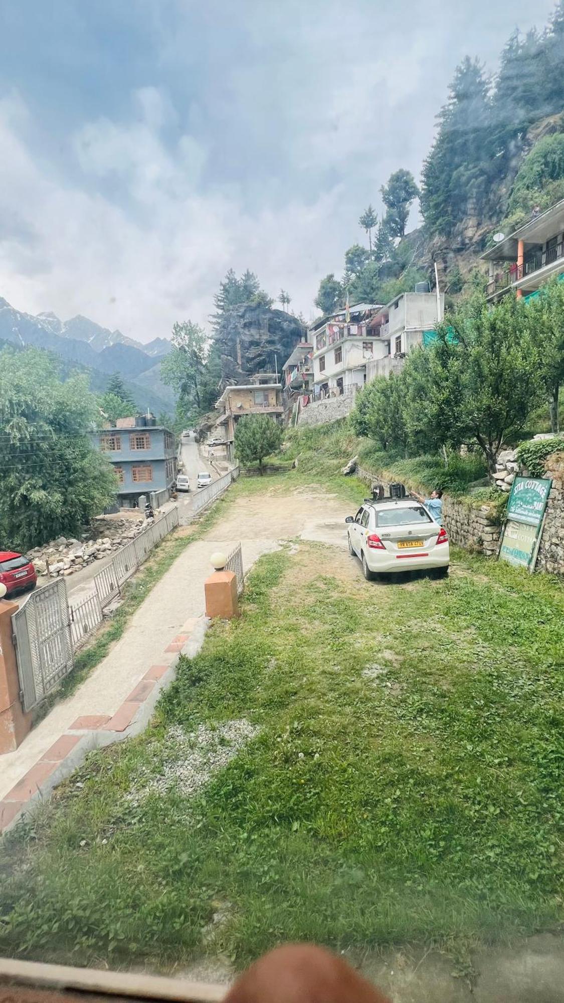 Hotel Sita & Cottage, Manali (Himachal Pradesh)