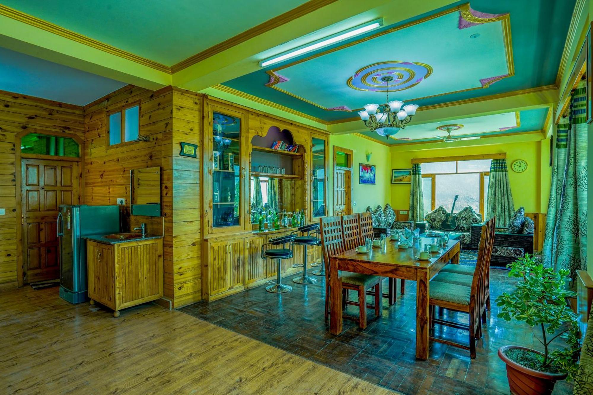 Woods Cottage, Hotel 4*
