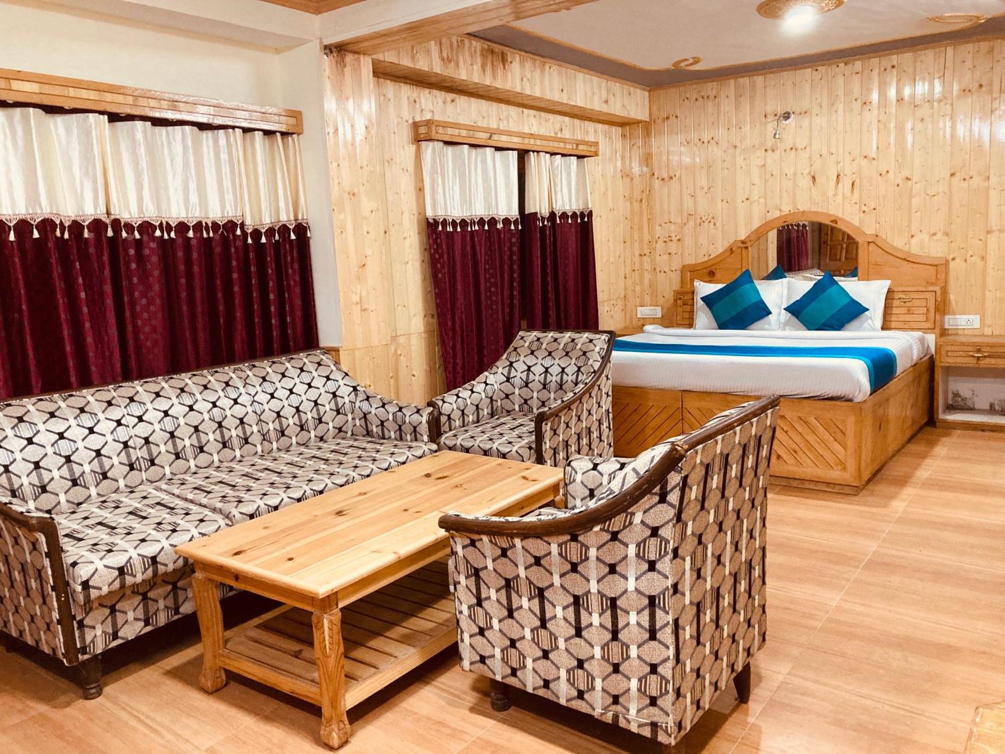 Hotel Woods Cottage,