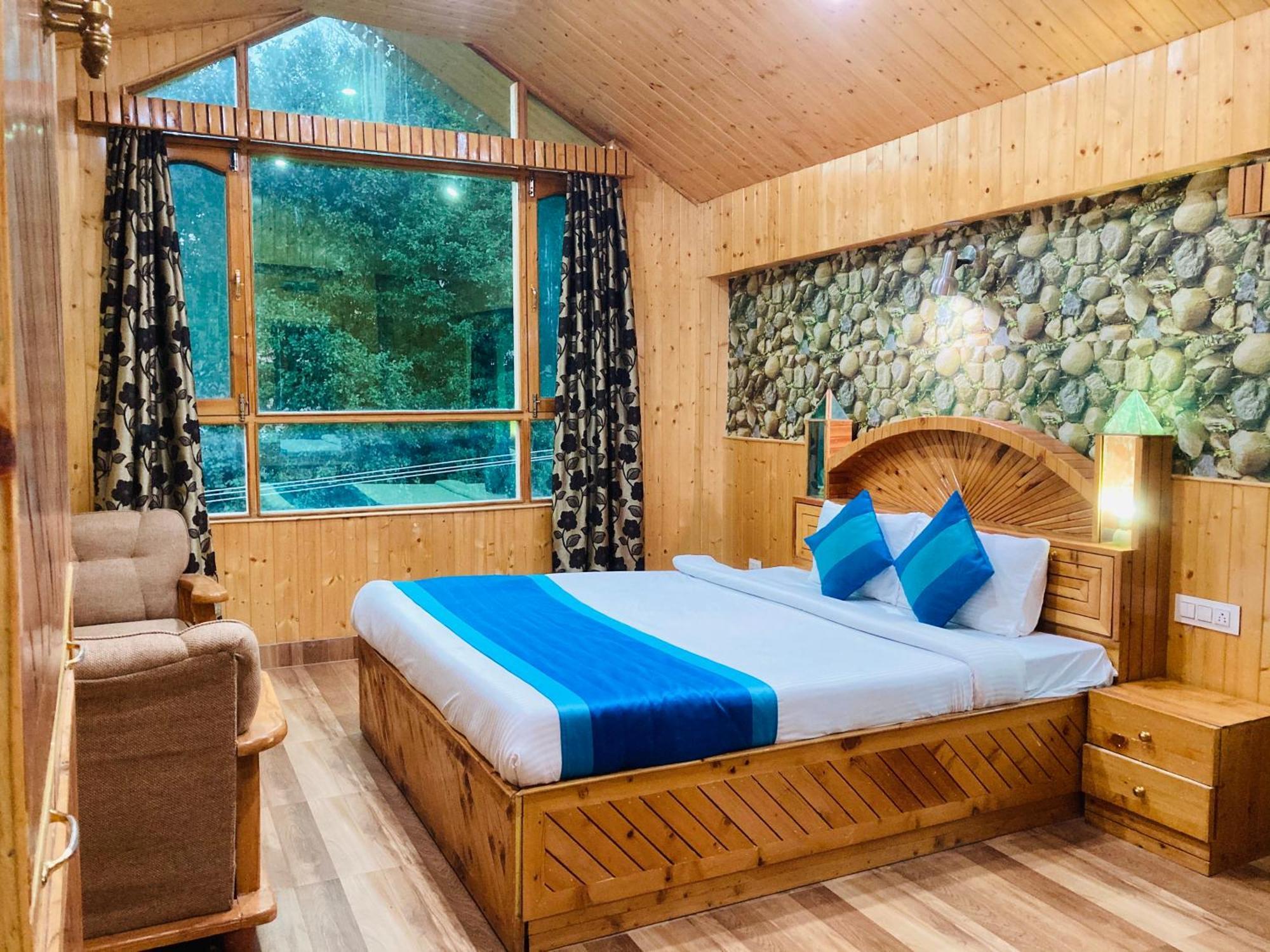 Hotel Woods Cottage,