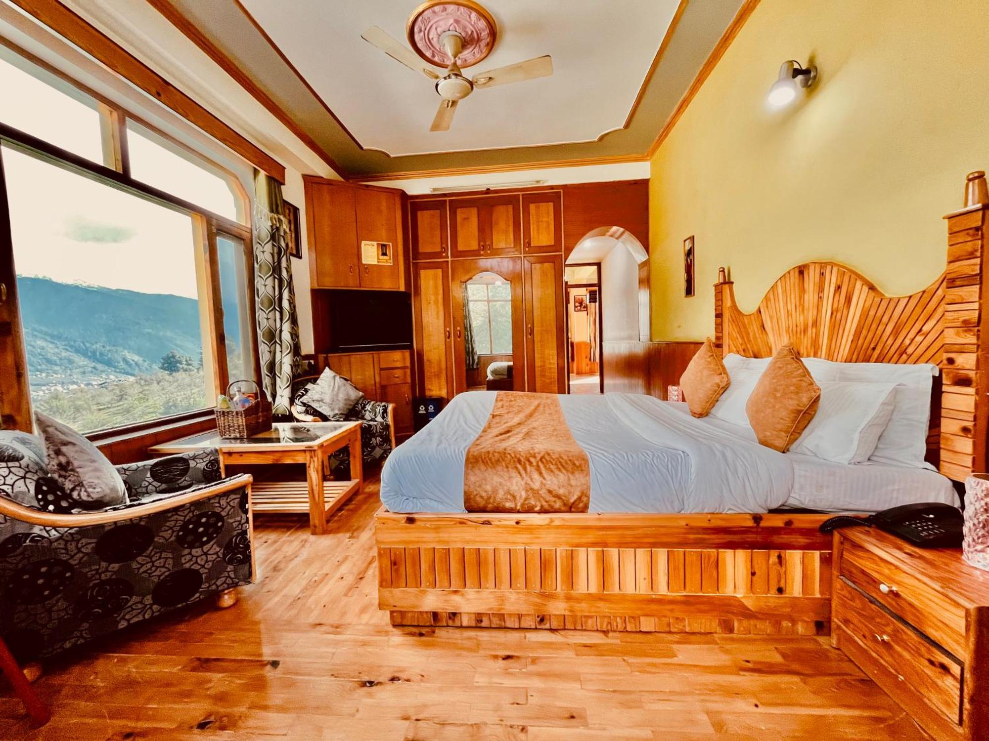 Woods Cottage, 4* Manali (Himachal Pradesh)
