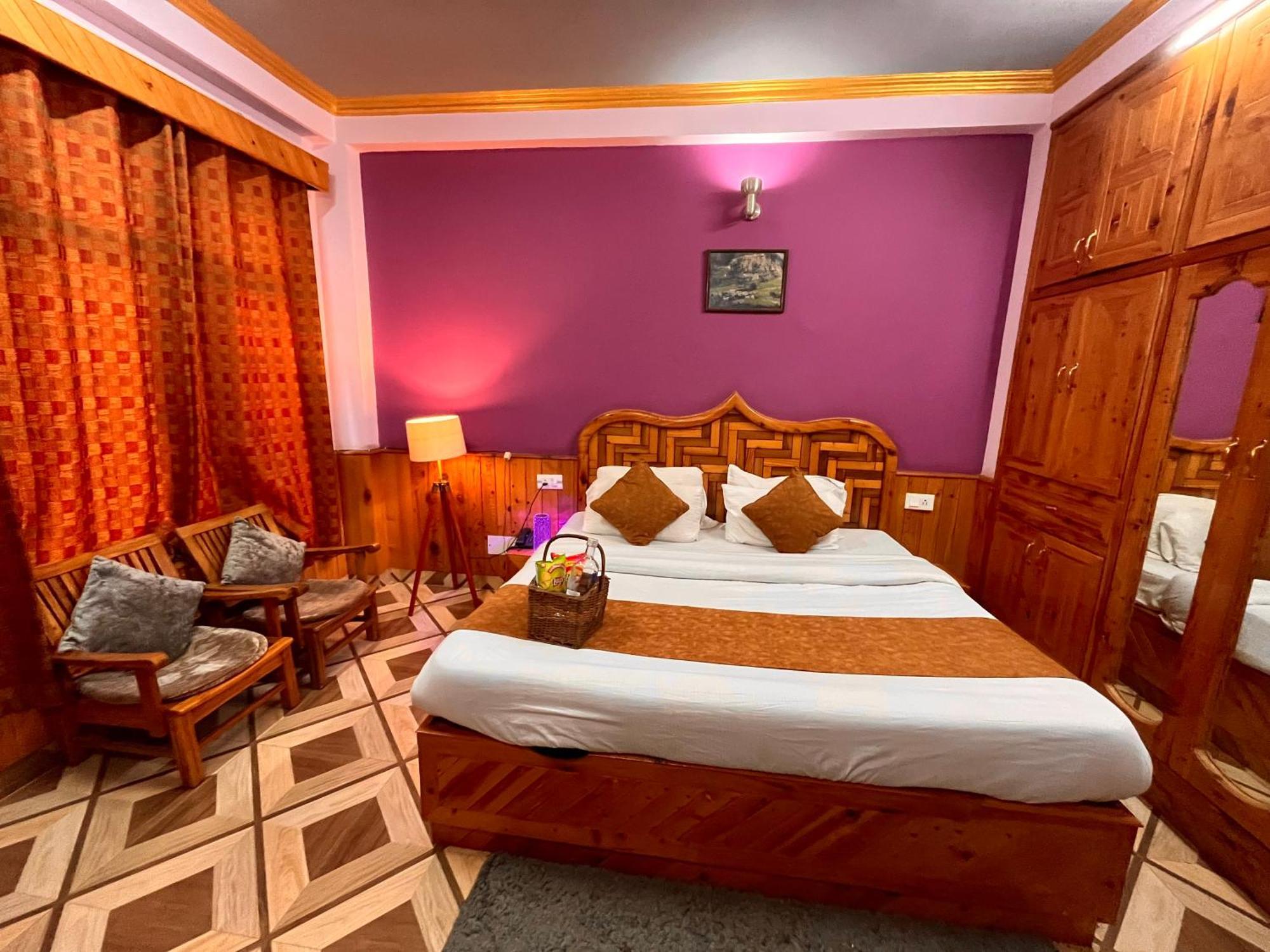Woods Cottage, 4* Manali (Himachal Pradesh)