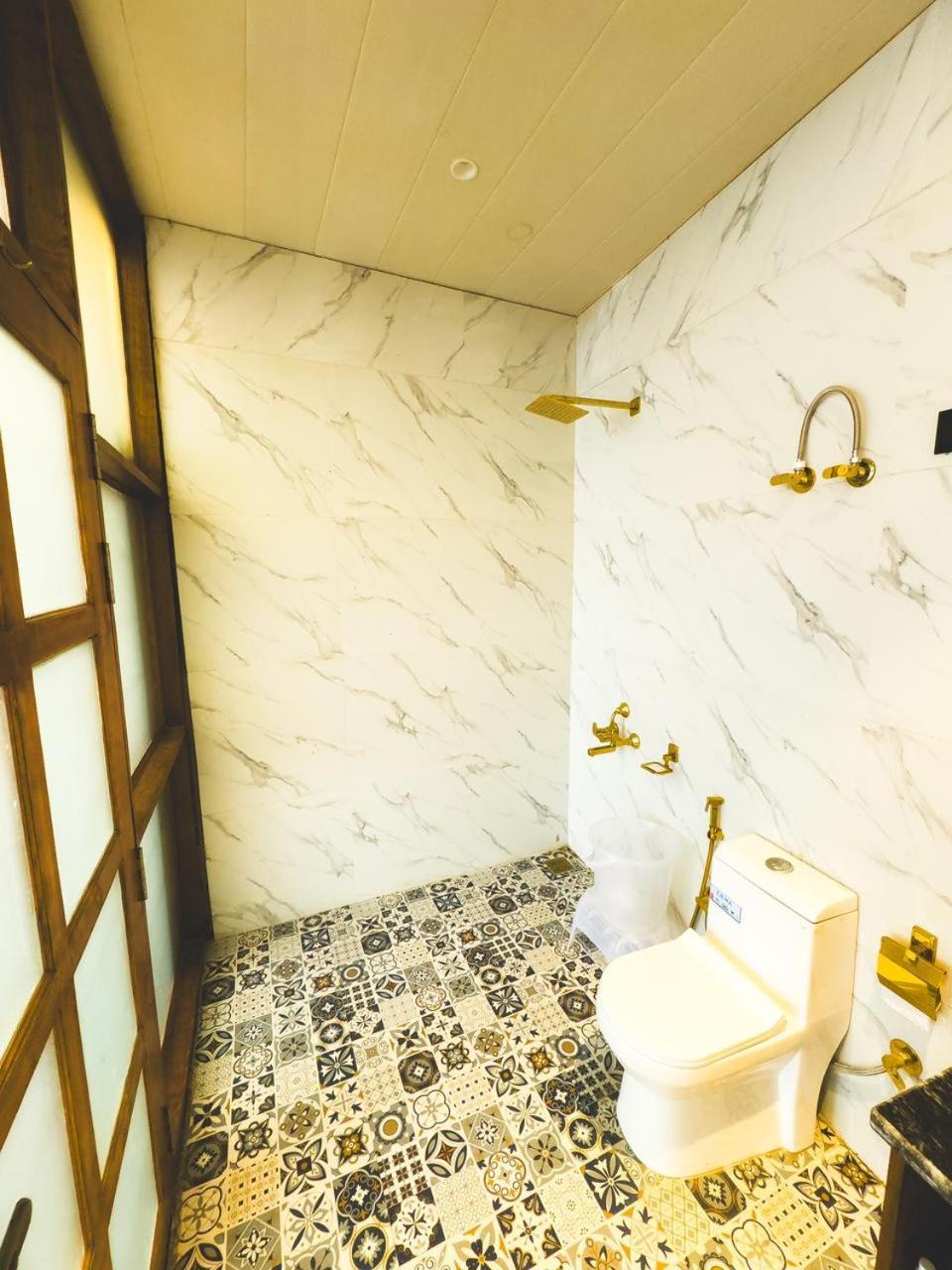 Infinity Sky Glamps Hotel 5*