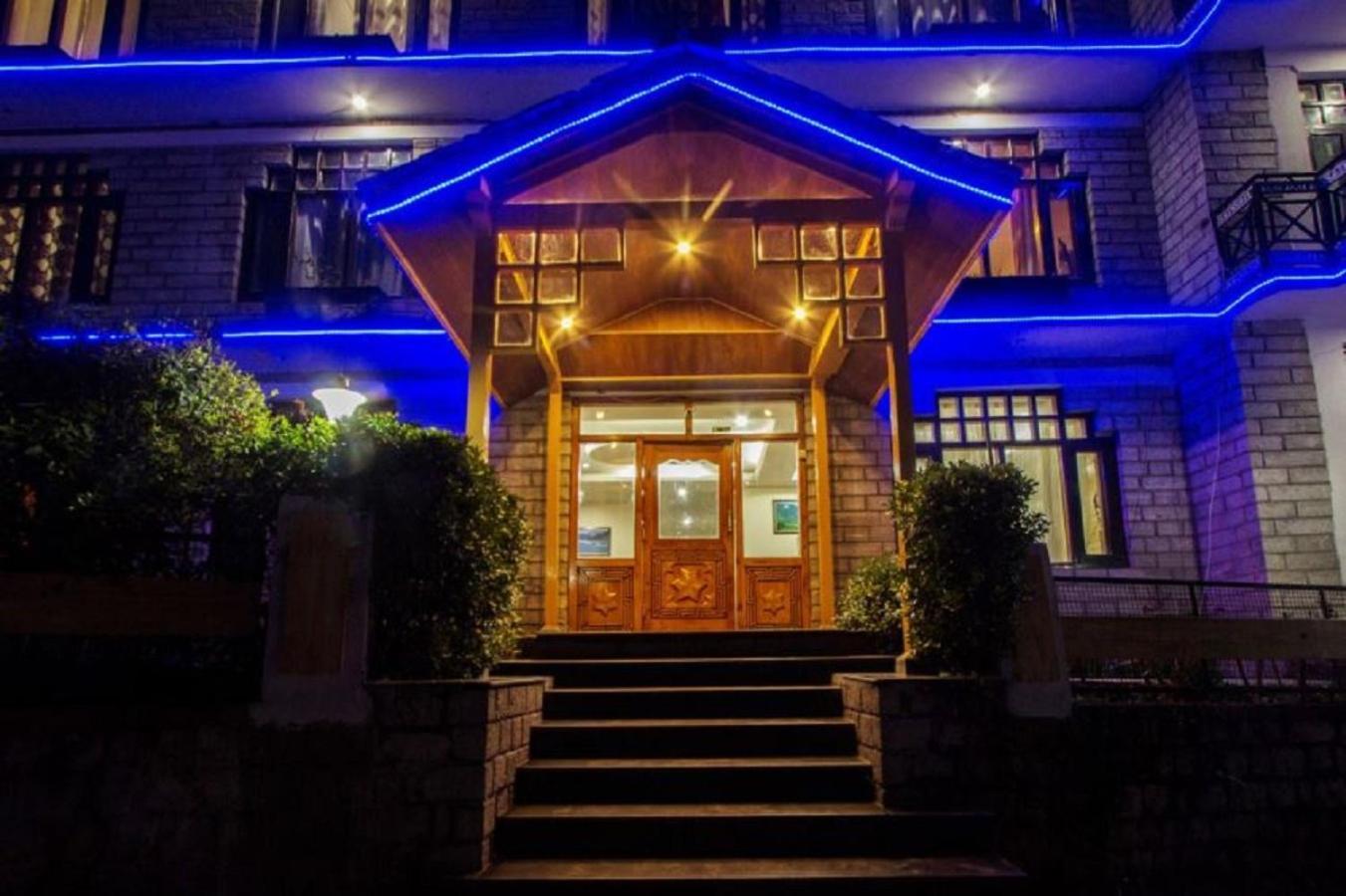 White Mountain Manali (Himachal Pradesh)