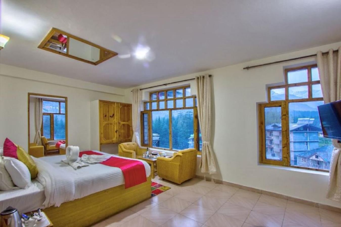 White Mountain Hotel