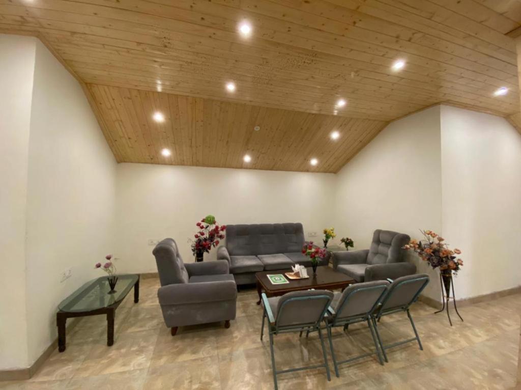 Sky Mountain View By Hadimba Palace - Hotel 4*