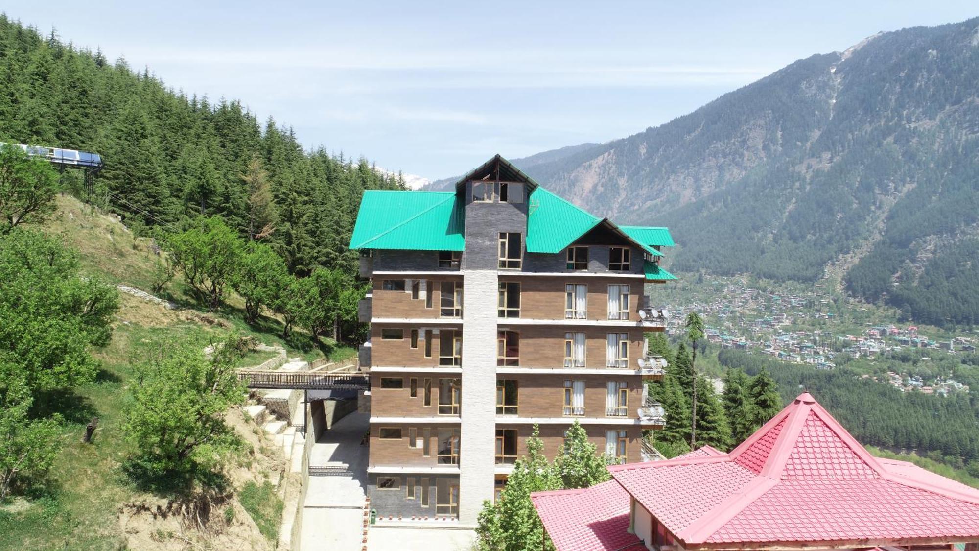 Gezellig - Vardhan Hills Hotel Manali (Himachal Pradesh)