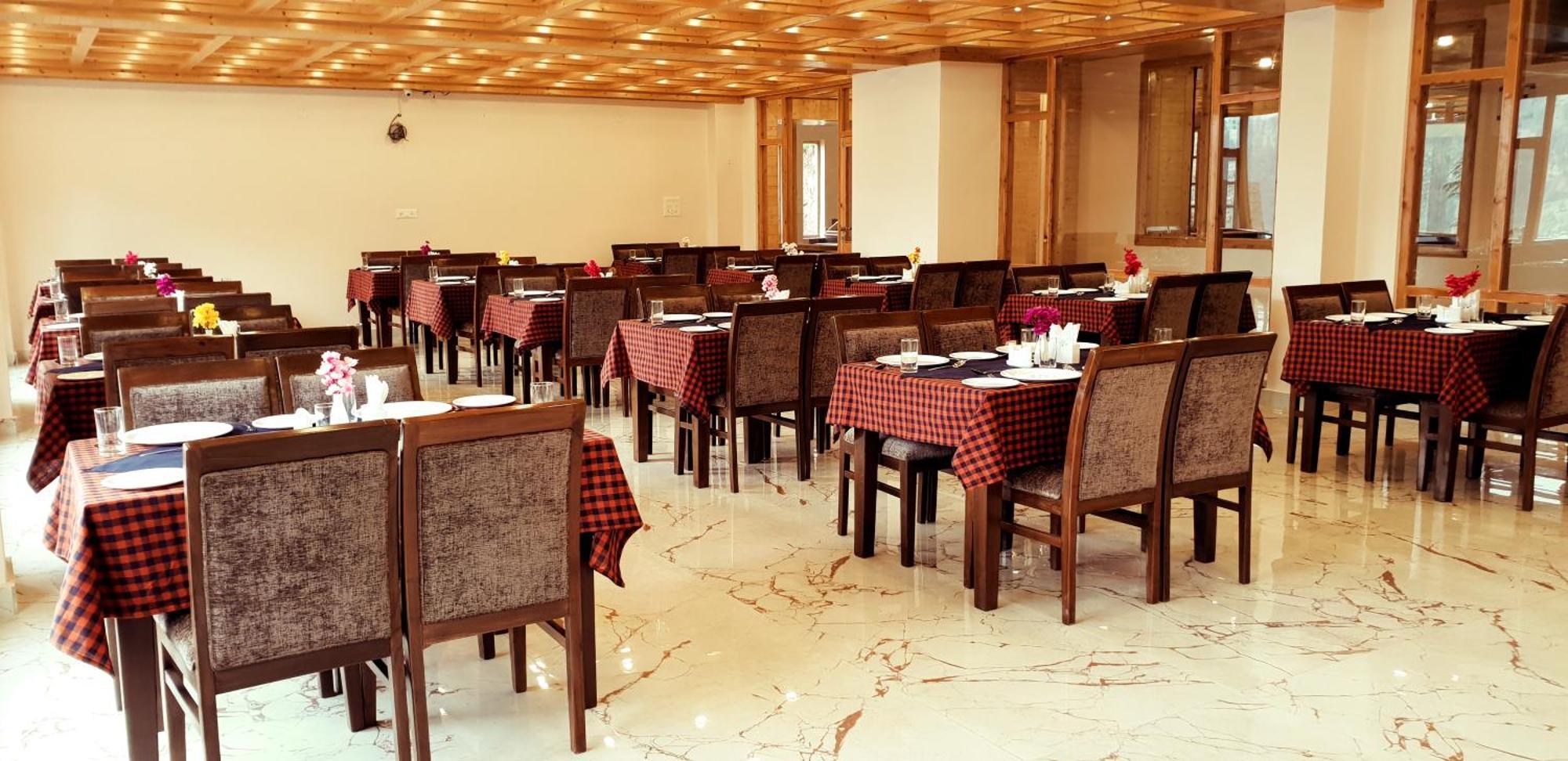 Gezellig - Vardhan Hills Hotel 4*
