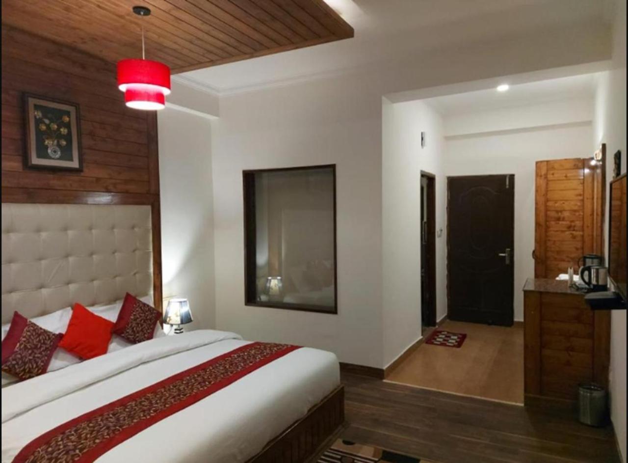The Spruce Mansion 3*