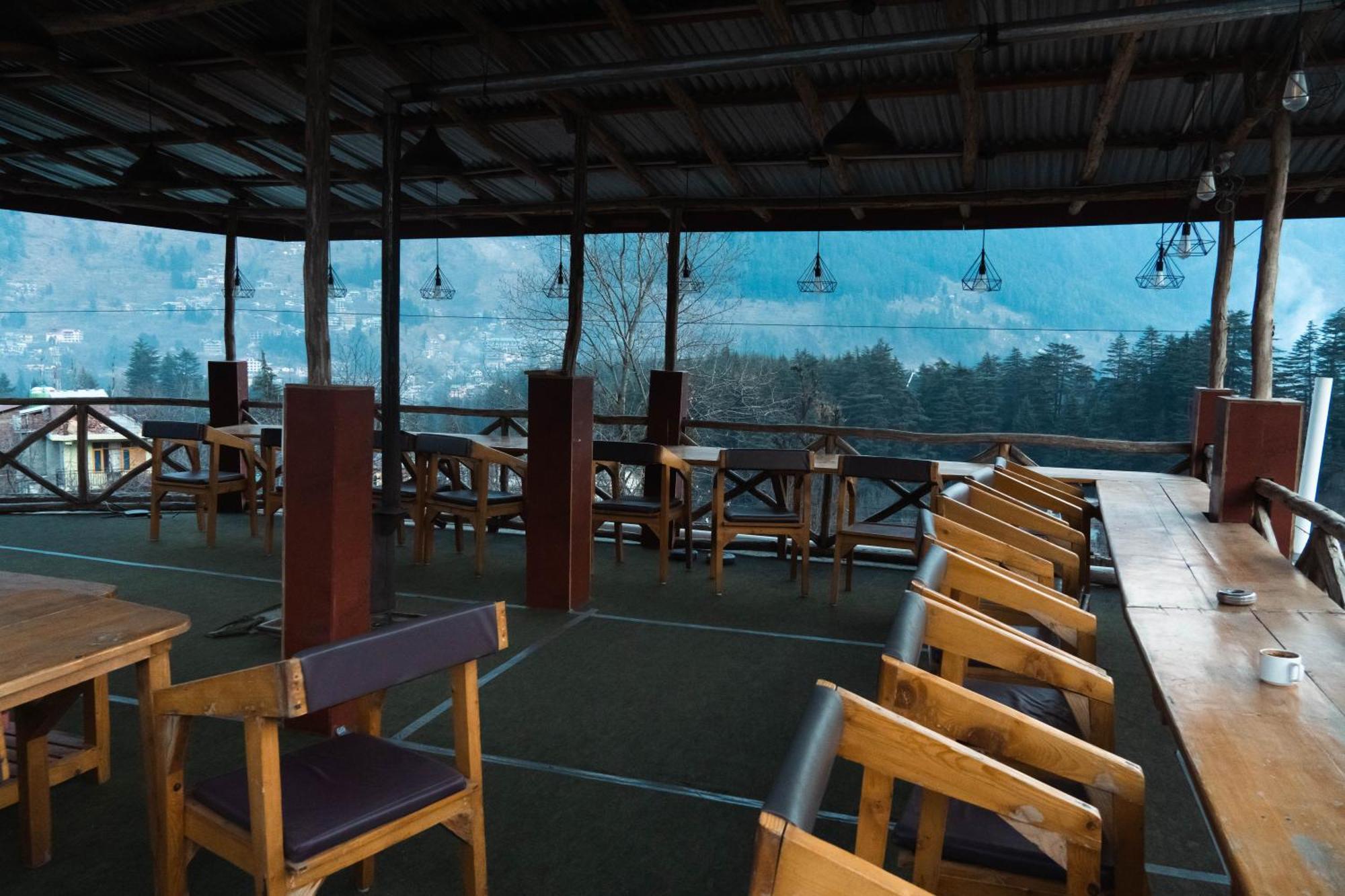Jungle By Sturmfrei Hostel Manali (Himachal Pradesh)