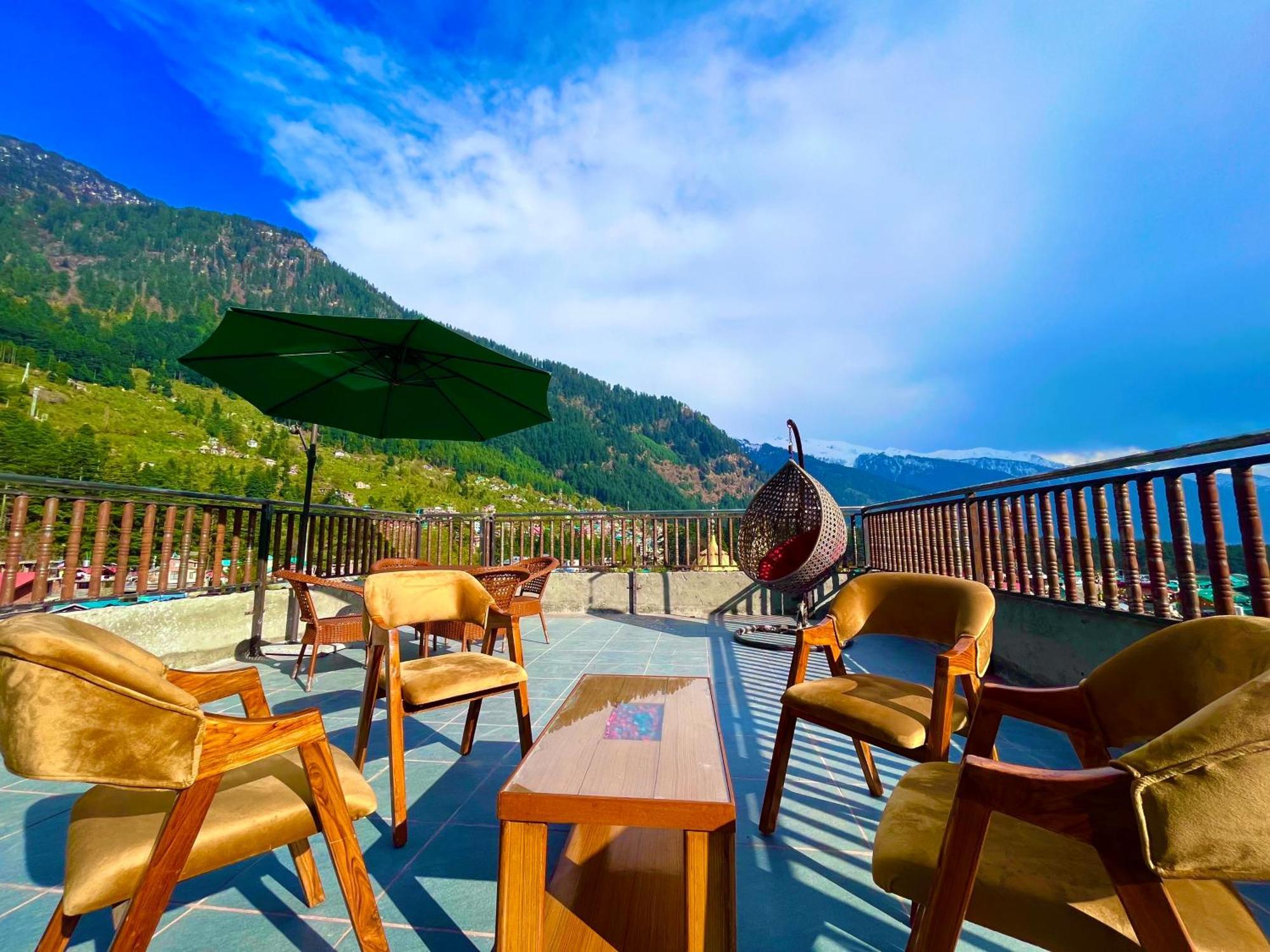 Lee Green, On Mall Road 3* Manali (Himachal Pradesh)